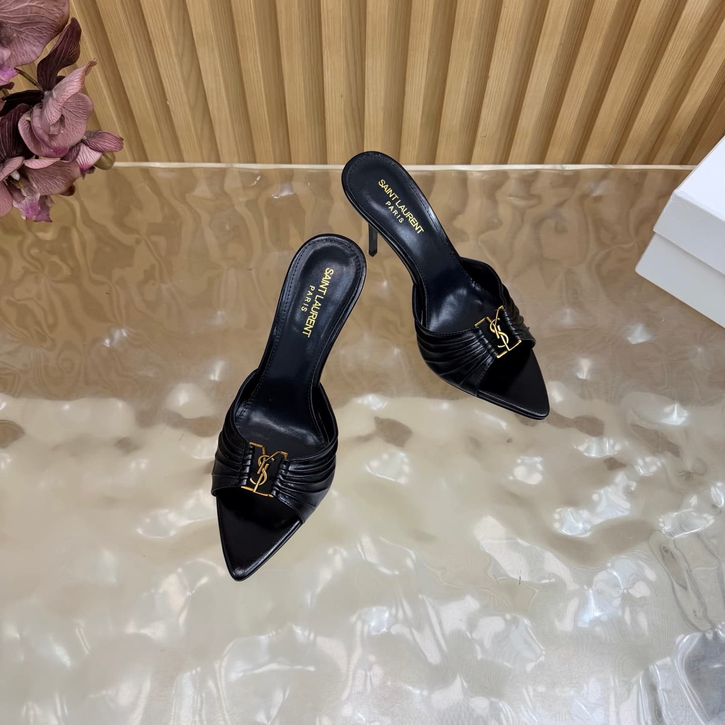 D12345 2026 Spring/Summer New Model YSL 🖤 Saint Laurent / Saint Laurent YSL slippers – an absolutely amazing and popular pair of slippers! — image 6