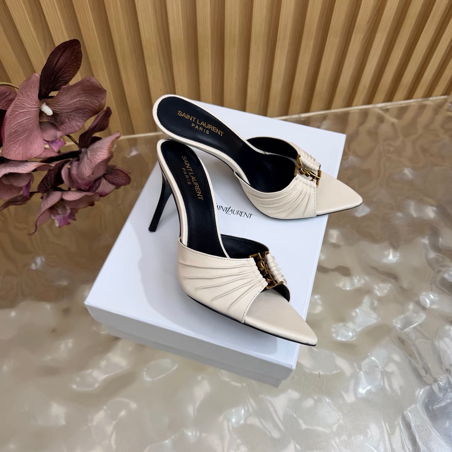 D12344 2026 Spring/Summer New Model YSL 🖤 Saint Laurent / Saint Laurent YSL slippers – an absolutely amazing and popular pair of slippers! — image 2