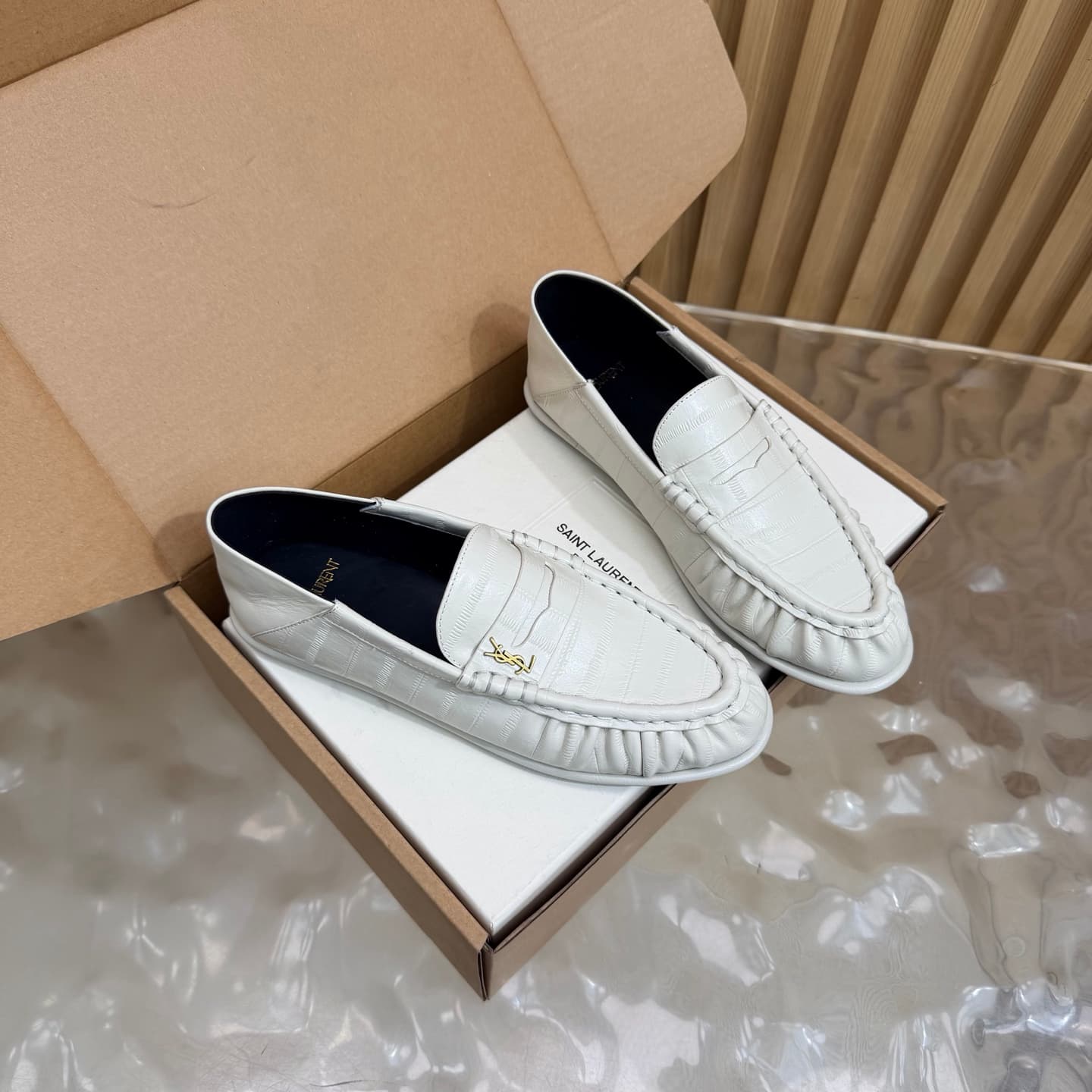 D12139 – Top-quality — image 2