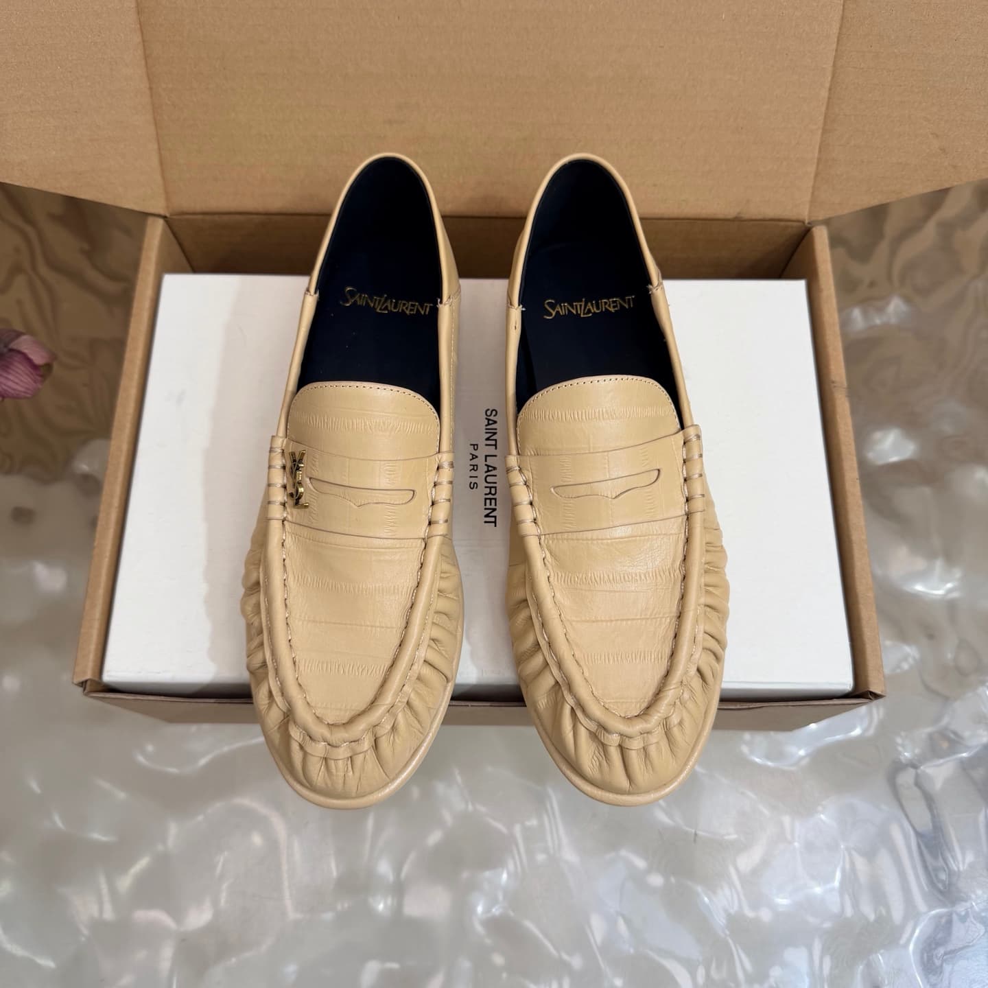 D12137 – Top-quality — image 3