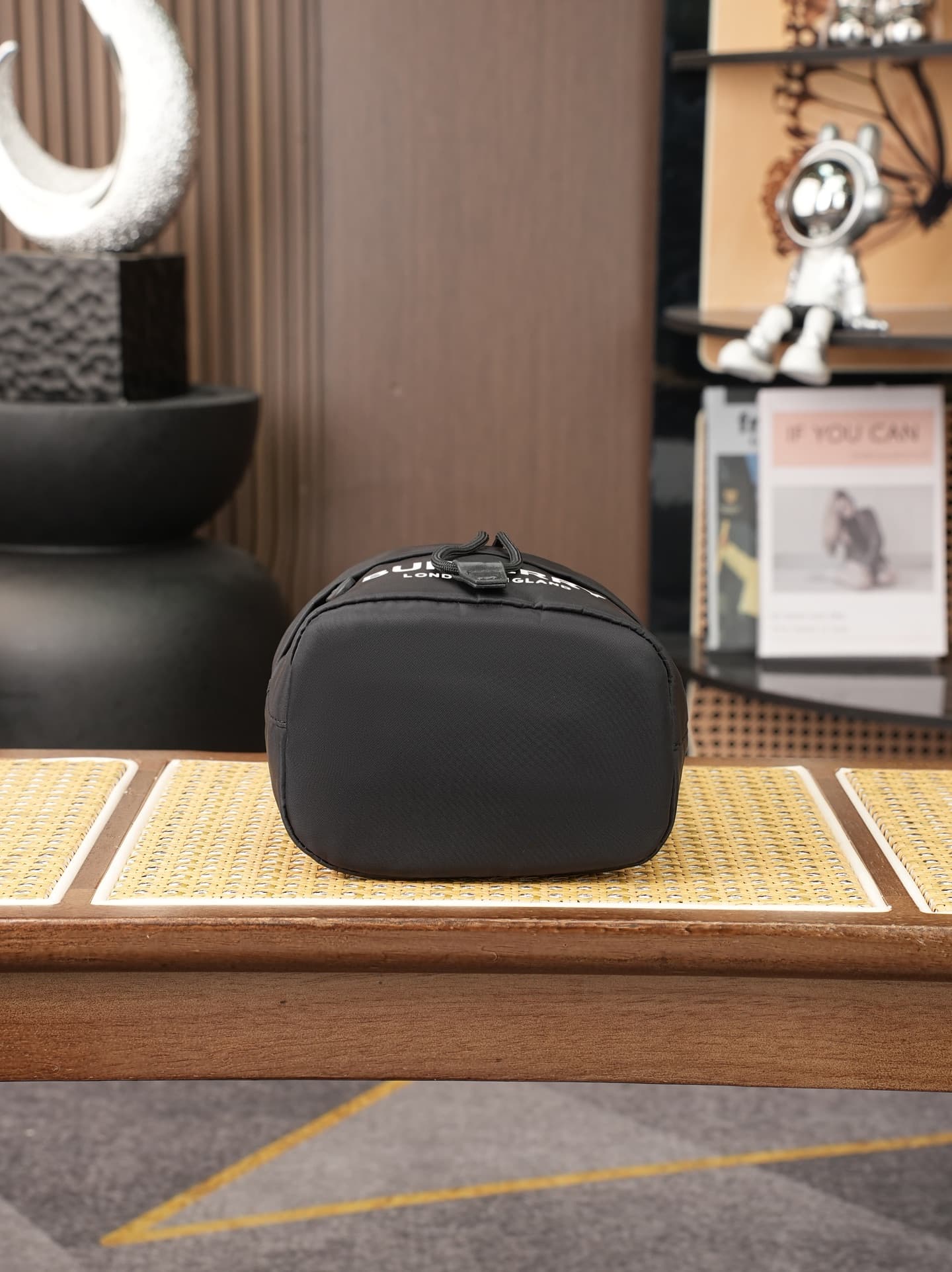 C86 A masterpiece! 💥 The Bur storage bucket features embossed elements. It’s very classic and casual in style. The advantage is that it’s extremely lightweight! It has plenty of space for storage. Dimensions: 18X19.5🌟 Model: 8437. — image 5