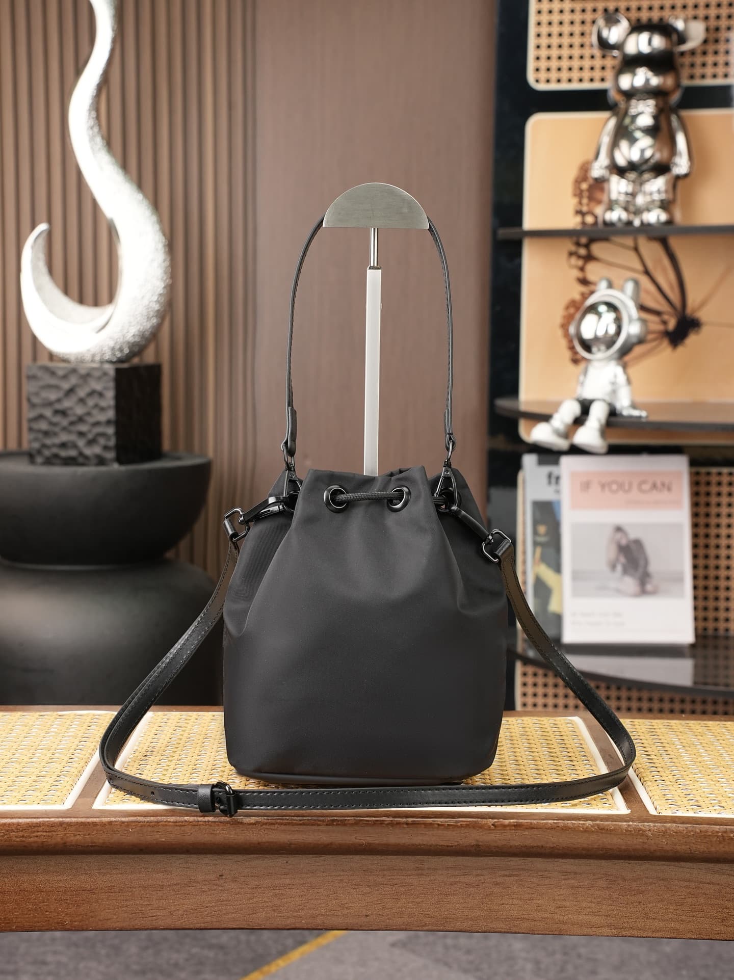 C86 A masterpiece! 💥 The Bur storage bucket features embossed elements. It’s very classic and casual in style. The advantage is that it’s extremely lightweight! It has plenty of space for storage. Dimensions: 18X19.5🌟 Model: 8437. — image 3