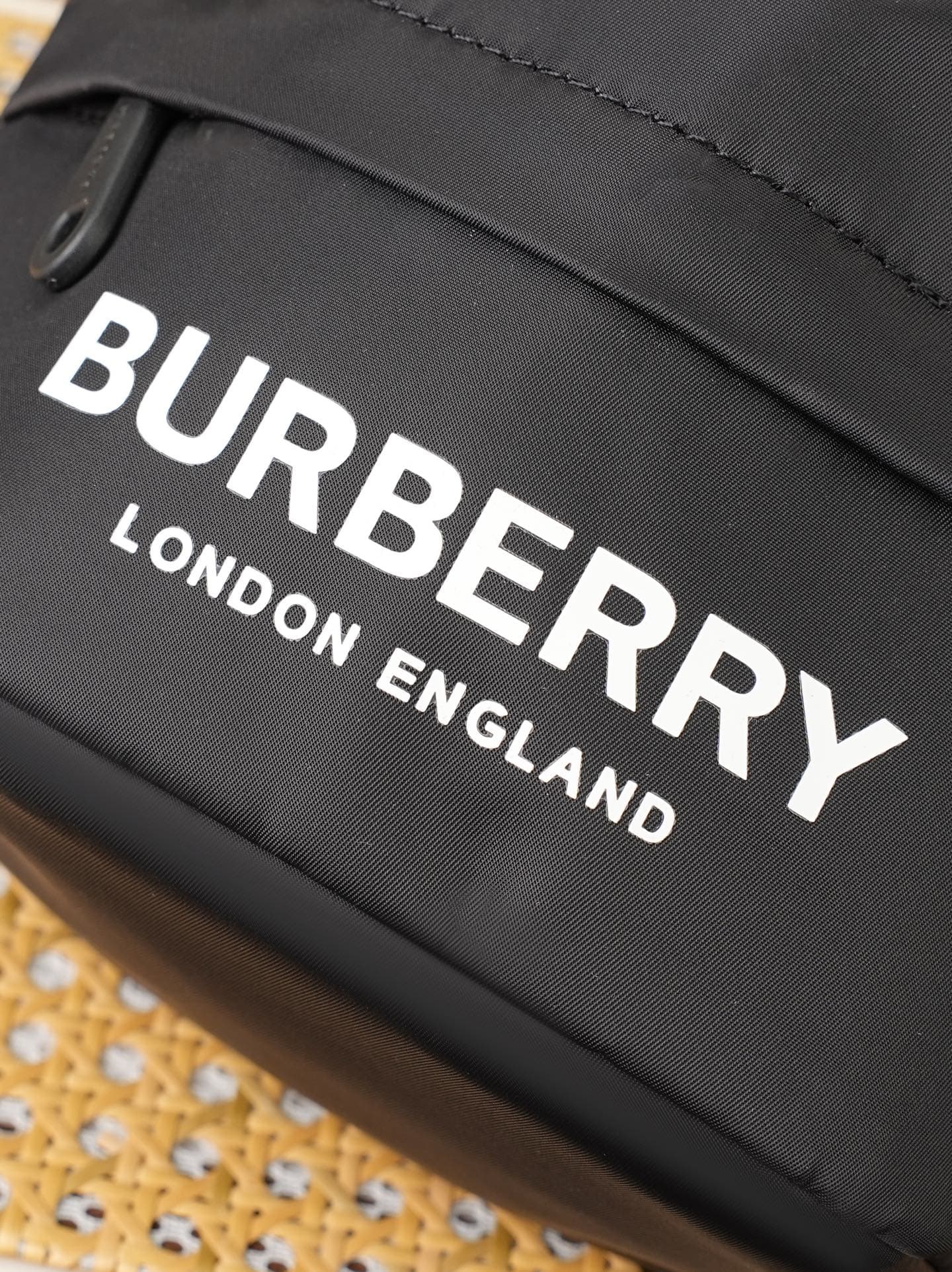 C86 A masterpiece! 💥 The Bur storage bucket features embossed elements. It’s very classic and casual in style. The advantage is that it’s extremely lightweight! It has plenty of space for storage. Dimensions: 18X19.5🌟 Model: 8437. — image 6