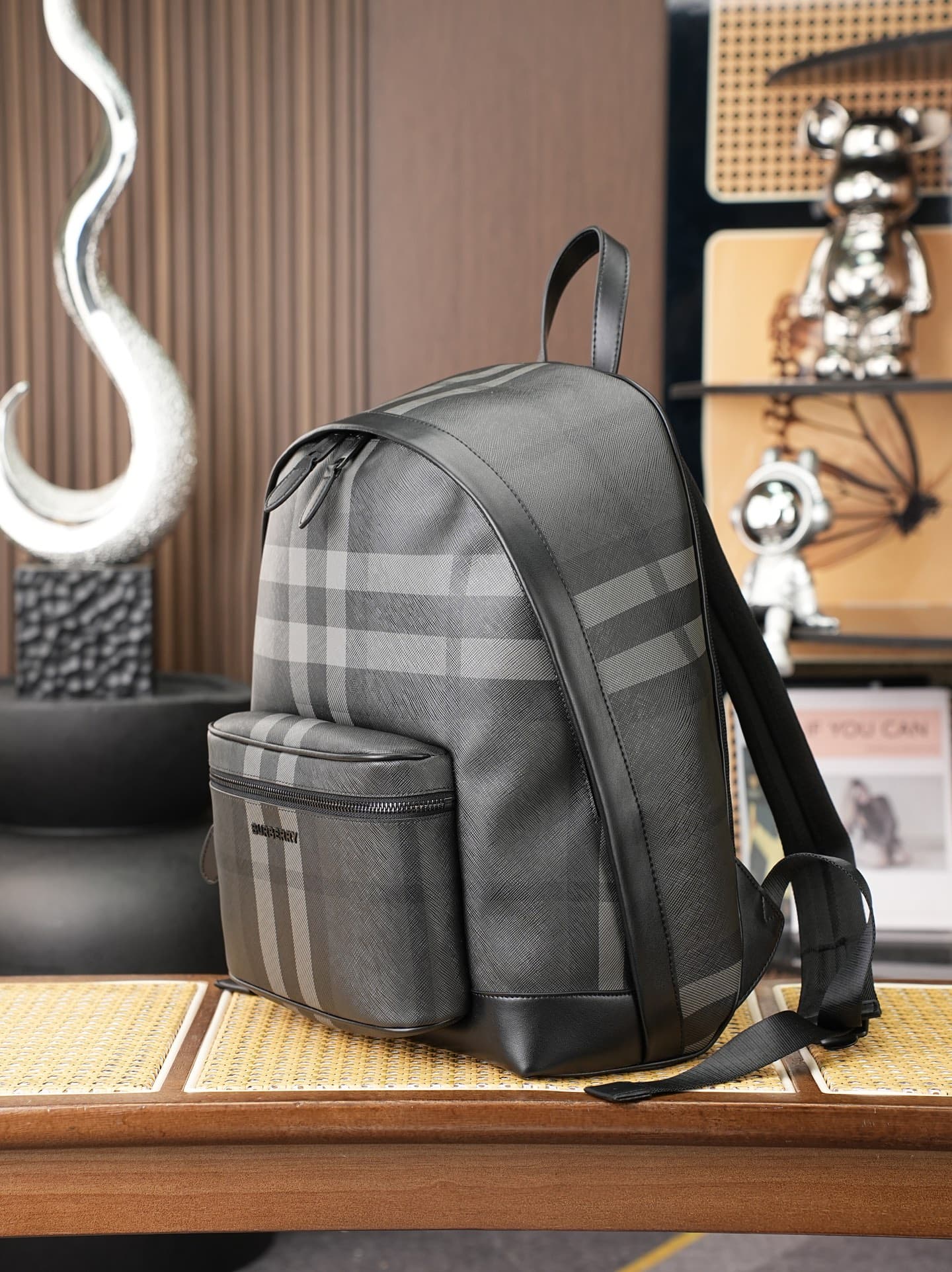 C89 [New Carbon Gray] B’s latest backpack features a distinctive pattern design, with smooth leather trim. A brand logo is also included ❤️ to help organize personal items easily. The sewn-up back panel provides protection. This product can meet various n — image 2