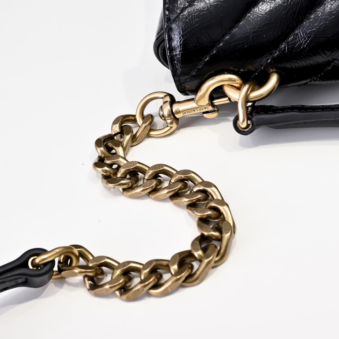 C8547 Mini college oil-wax leather chain courier — image 4
