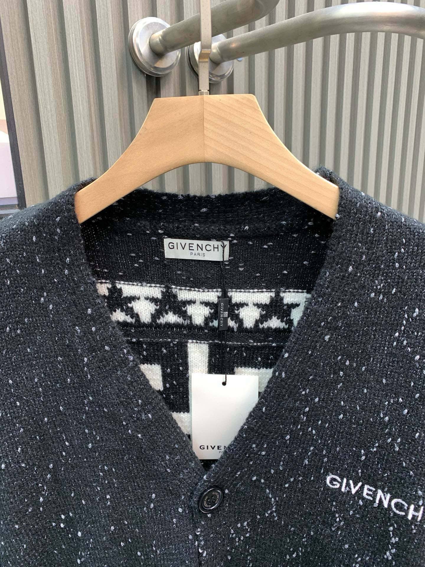 C10252 🀄️ Gucci — image 3