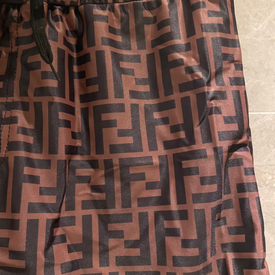 C24850 Fendi Swimwear Fendi Men’s Swimwear 👑 Custom-made swimwear 👑 With drawstring design New Vacation collection 🏖 Exclusive swimsuits［Color][Color][Color] I absolutely love them! [Color] The gaze of a noble person🌹 Deeply attracted. Beautiful to the po — image 3