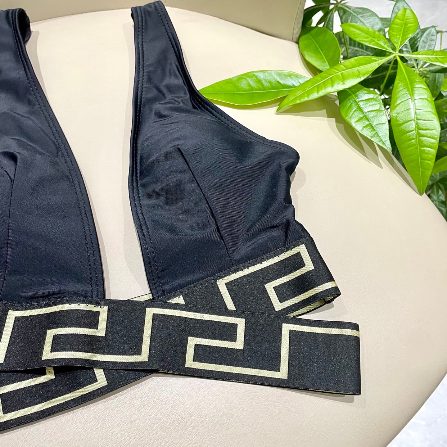 C24967 Versace swimsuits – Versace’s new split-seat swimsuits 😍🥰 These swimsuits are suitable for various situations 🏊‍♀️ At the beach, swimming pools, hot springs, water parks, and rafting trips – they work well all the time 😌 They can also be worn with  — image 8