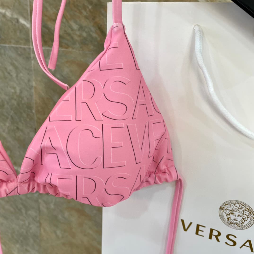 C24966 Versace swimsuits – New Versace designs, suitable for various swimming scenarios 🏊‍♀️ On the beach, in pools, hot springs, water parks, or during rafting trips 😌 They can also be worn with inner clothing. The one-piece design covers the body and ma — image 3