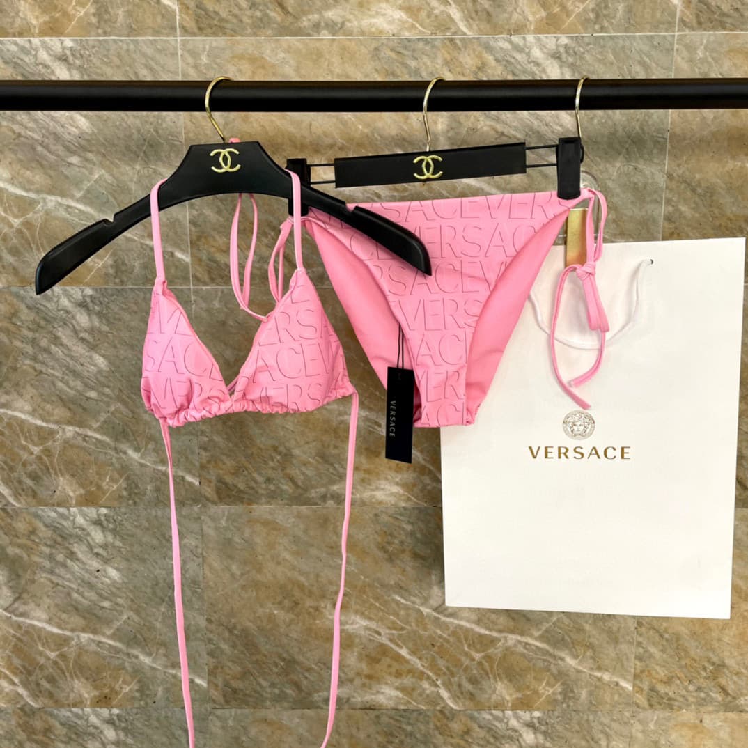C24966 Versace swimsuits – New Versace designs, suitable for various swimming scenarios 🏊‍♀️ On the beach, in pools, hot springs, water parks, or during rafting trips 😌 They can also be worn with inner clothing. The one-piece design covers the body and ma — image 5