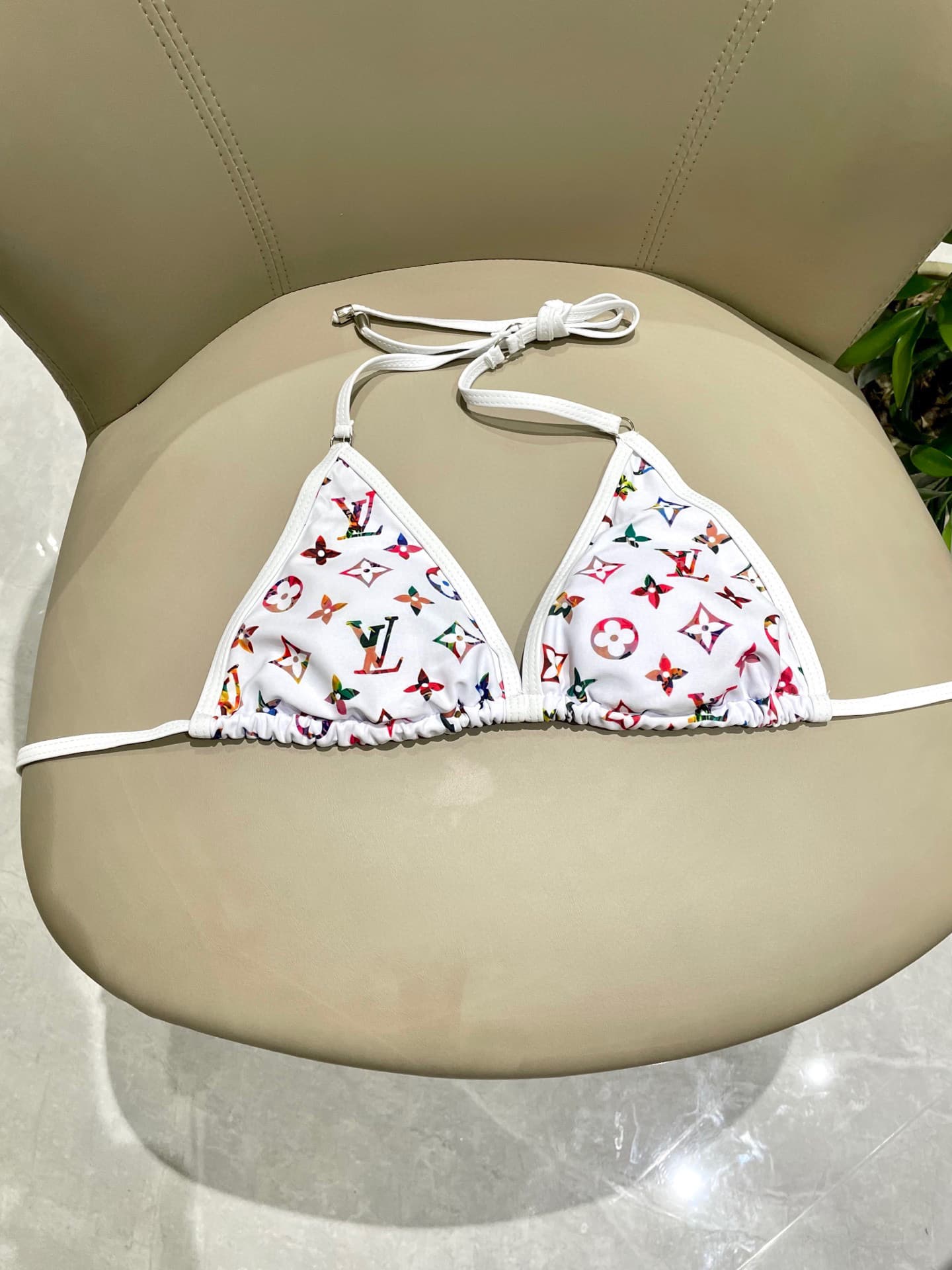 C24954 Lv swimsuit, Lv bikini 👙 The upper part of the outfit is absolutely great! It is released simultaneously with products in various boutiques, thus giving a fashionable look naturally. It helps to look younger and gives a youthful vibe. — image 5