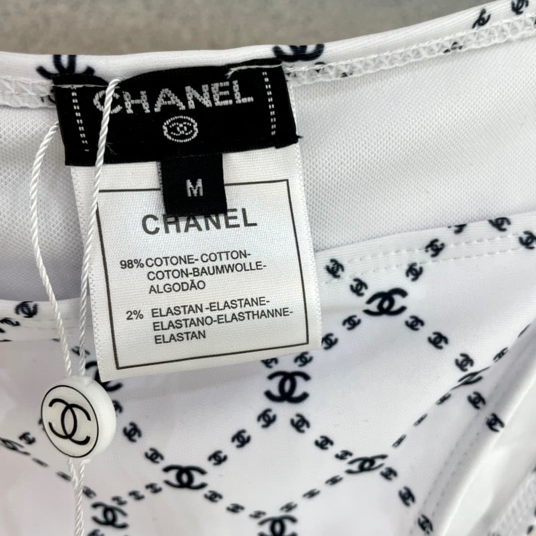 C24920 Chanel swimsuits – Chanel’s new bikinis 👙❤️😍🥰 are suitable for various swimming scenarios 🏊‍♀️ such as by the sea, in pools, in hot springs, at water parks, and during rafting trips 😌 They can be worn both as underwear and outer clothing. — image 7