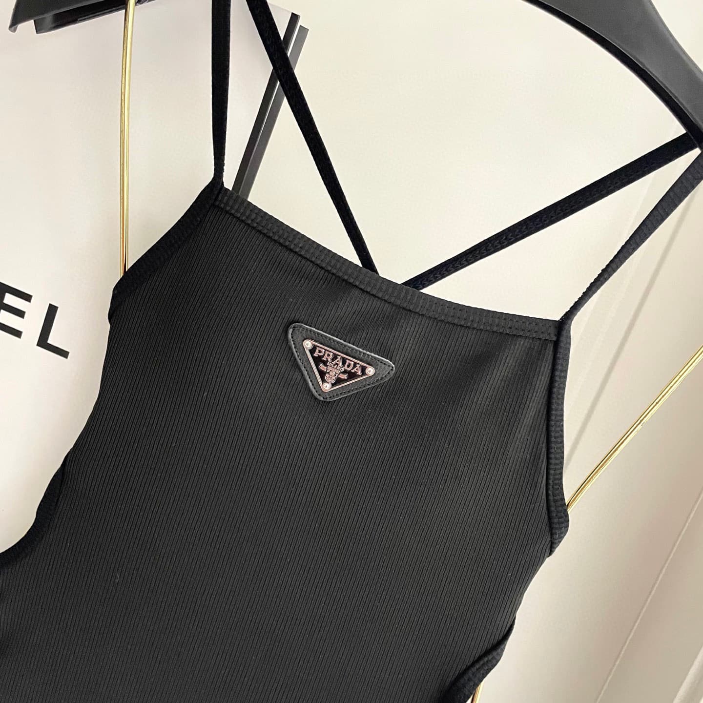 C24918 Prada one-piece swimsuit 😍🥰 – suitable for various swimming scenarios 🏊‍♀️. It can be used at the beach, swimming pools, hot springs, water parks, and rafting trips 😌. It’s also great as an underwear. The one-piece design covers the midriff and mak — image 3