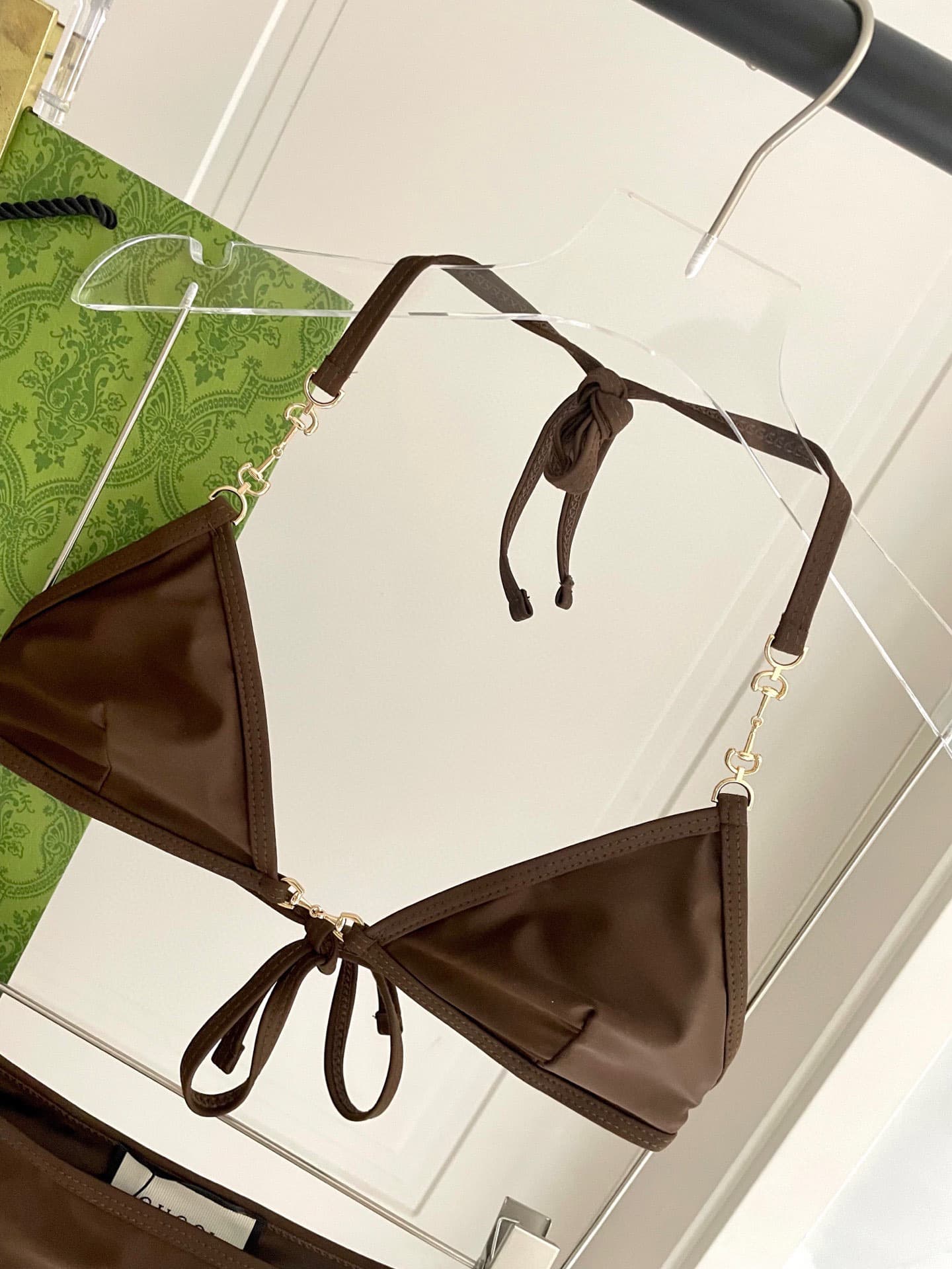 C24905 Gucci swimsuit – Gucci’s new bikini! 😍🥰 It’s a swimsuit suitable for various scenarios 🏊‍♀️ – on the beach, in swimming pools, hot springs, water parks, or for rafting. 😌 It can also be worn with other items; the one-piece design covers the body an — image 2