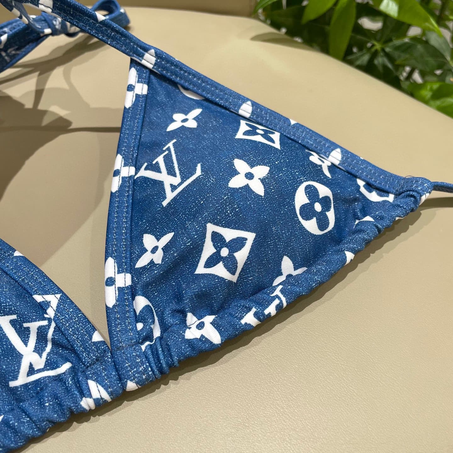 C24903 Lv swimsuit – New model split-seat swimsuit from Lv’s store 😍🥰 Suitable for various swimming scenarios 🏊‍♀️ At the beach, swimming pools, hot springs, water parks, and rafting trips – all are perfect! It can also be worn with inner clothing. The on — image 7