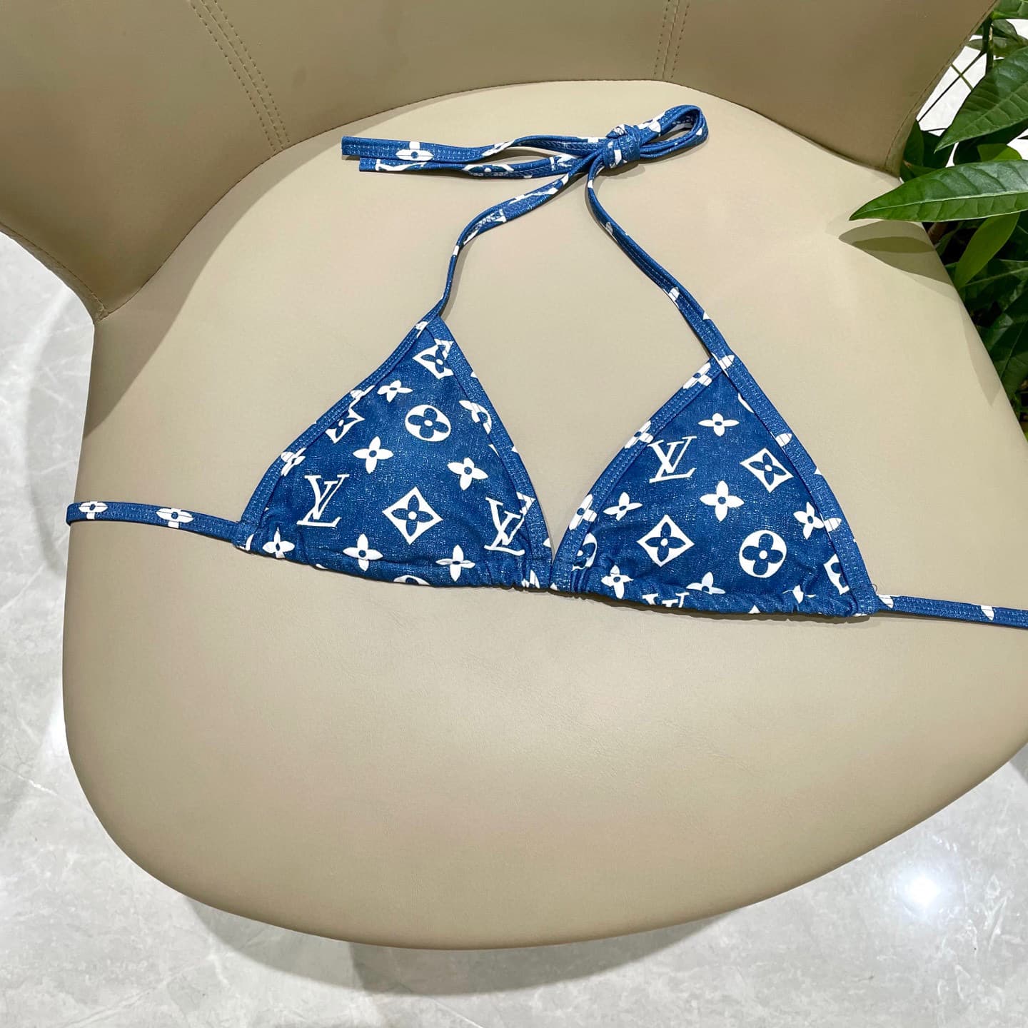 C24903 Lv swimsuit – New model split-seat swimsuit from Lv’s store 😍🥰 Suitable for various swimming scenarios 🏊‍♀️ At the beach, swimming pools, hot springs, water parks, and rafting trips – all are perfect! It can also be worn with inner clothing. The on — image 6