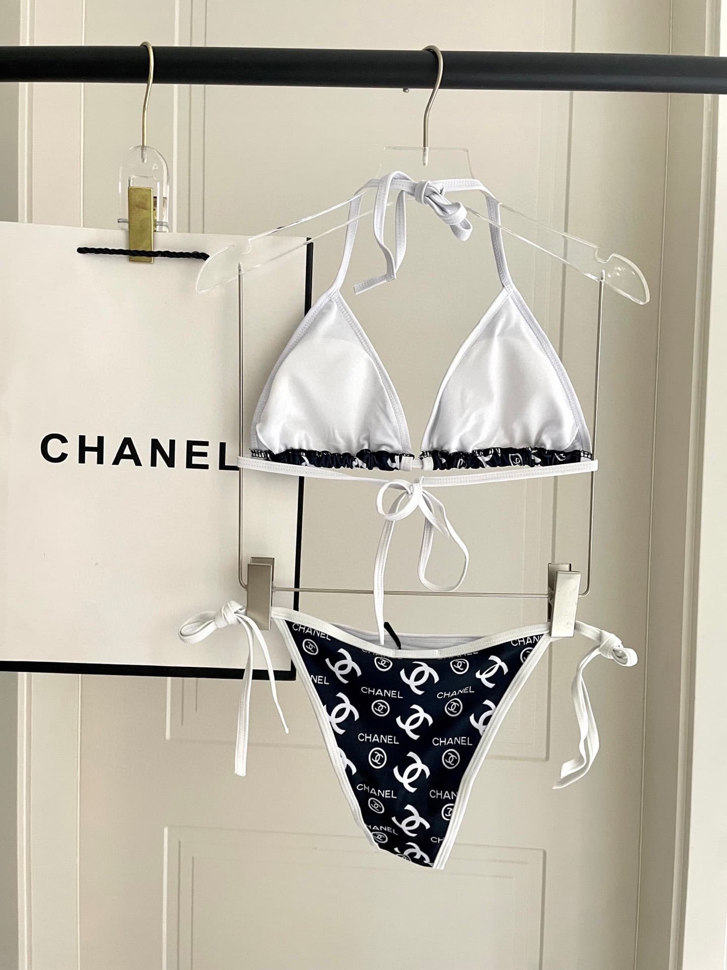C24890 Chanel swimsuit – Chanel’s new patterned bikini 👙❤️😍🥰 It’s a swimsuit suitable for various occasions 🏊‍♀️ – on the beach, in swimming pools, hot springs, water parks, and for rafting too 😌 It can be worn both as an inner layer and as a outer layer. — image 4