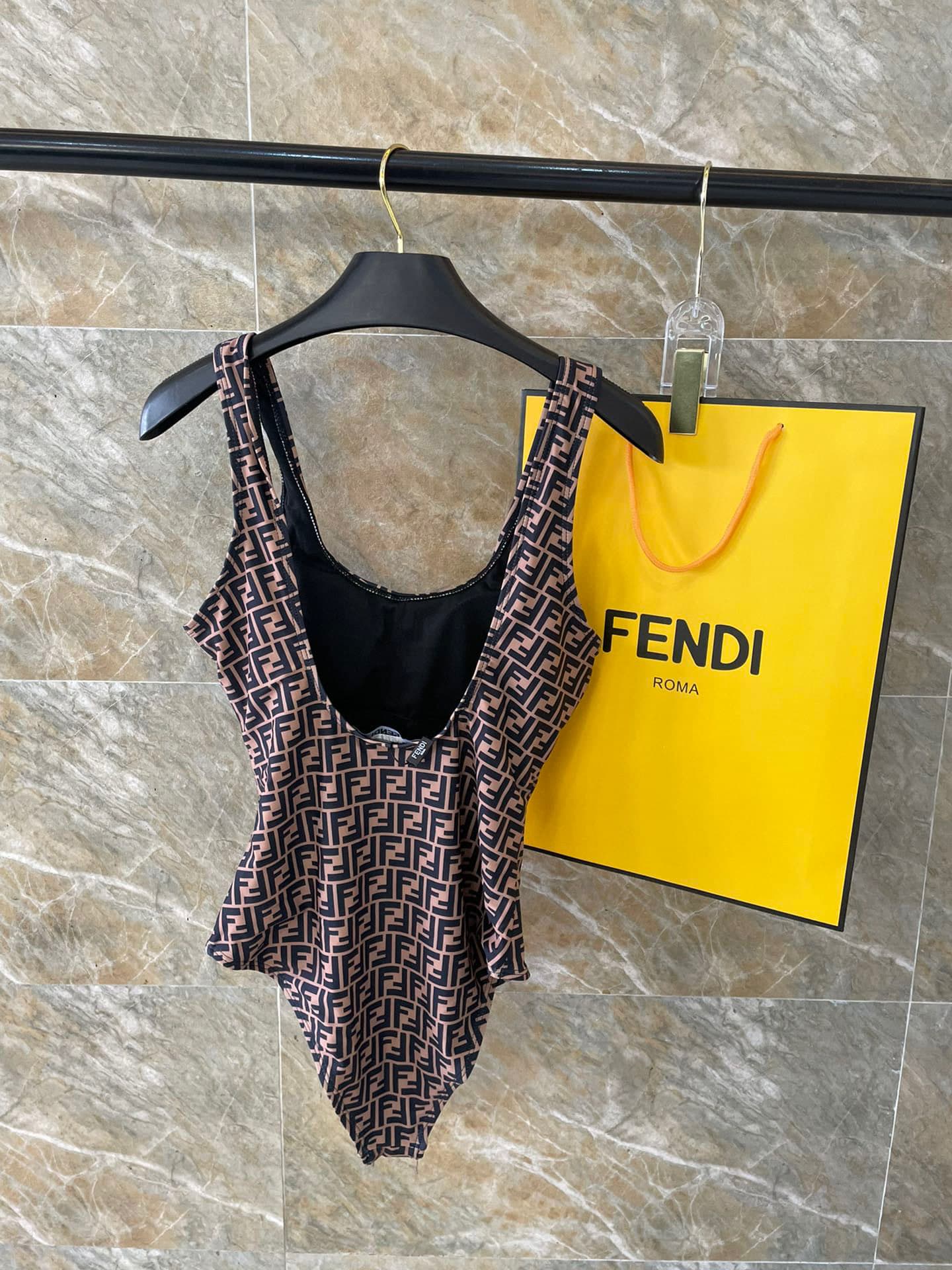 C24892 Fendi swimsuit – Fendi’s new backless one-piece swimsuit in black. Simple and elegant design; suitable for various swimming scenarios 🏊‍♀️. It can be used at the beach, swimming pool, hot spring, water park, or for rafting activities 😌. It can also — image 5