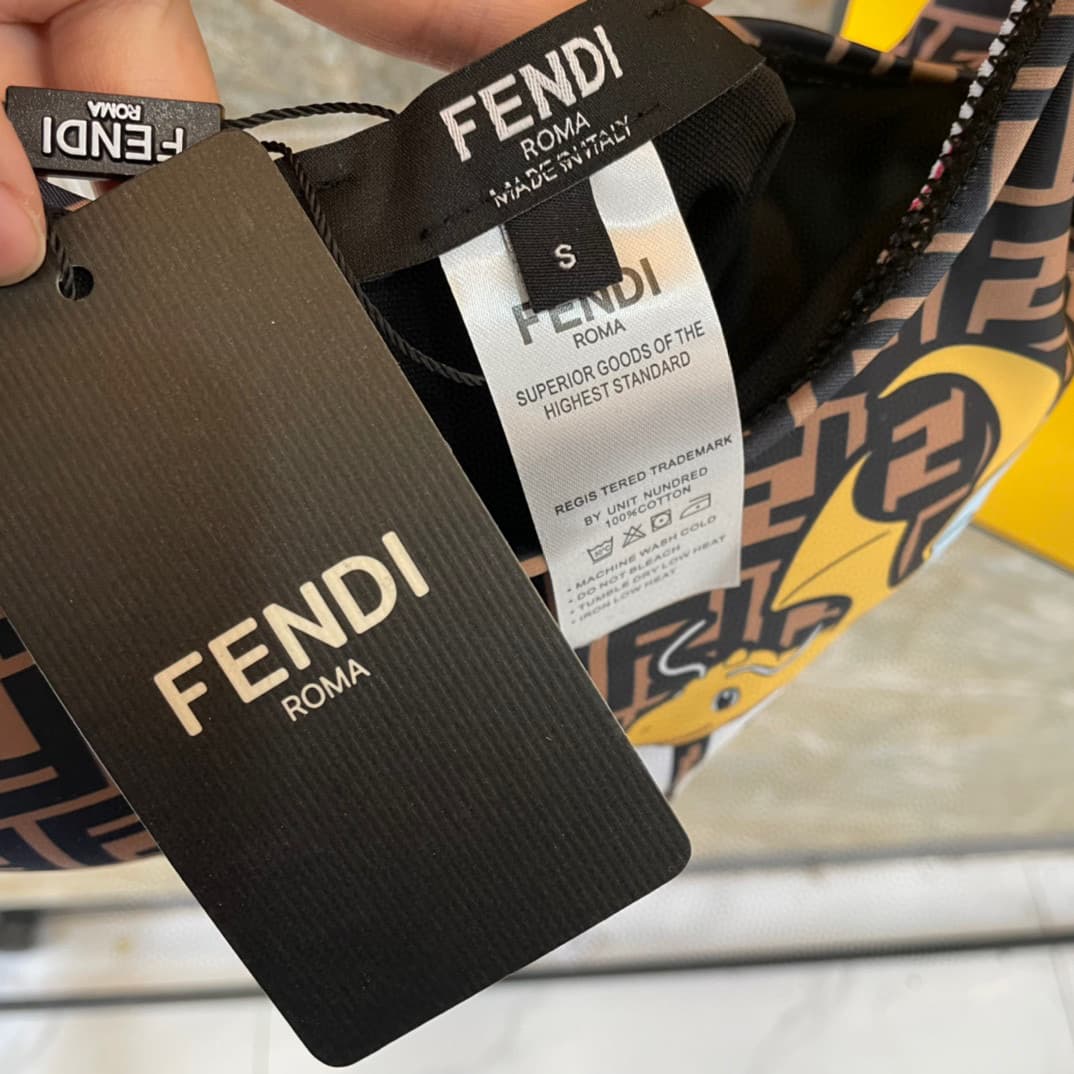 C24892 Fendi swimsuit – Fendi’s new backless one-piece swimsuit in black. Simple and elegant design; suitable for various swimming scenarios 🏊‍♀️. It can be used at the beach, swimming pool, hot spring, water park, or for rafting activities 😌. It can also — image 4