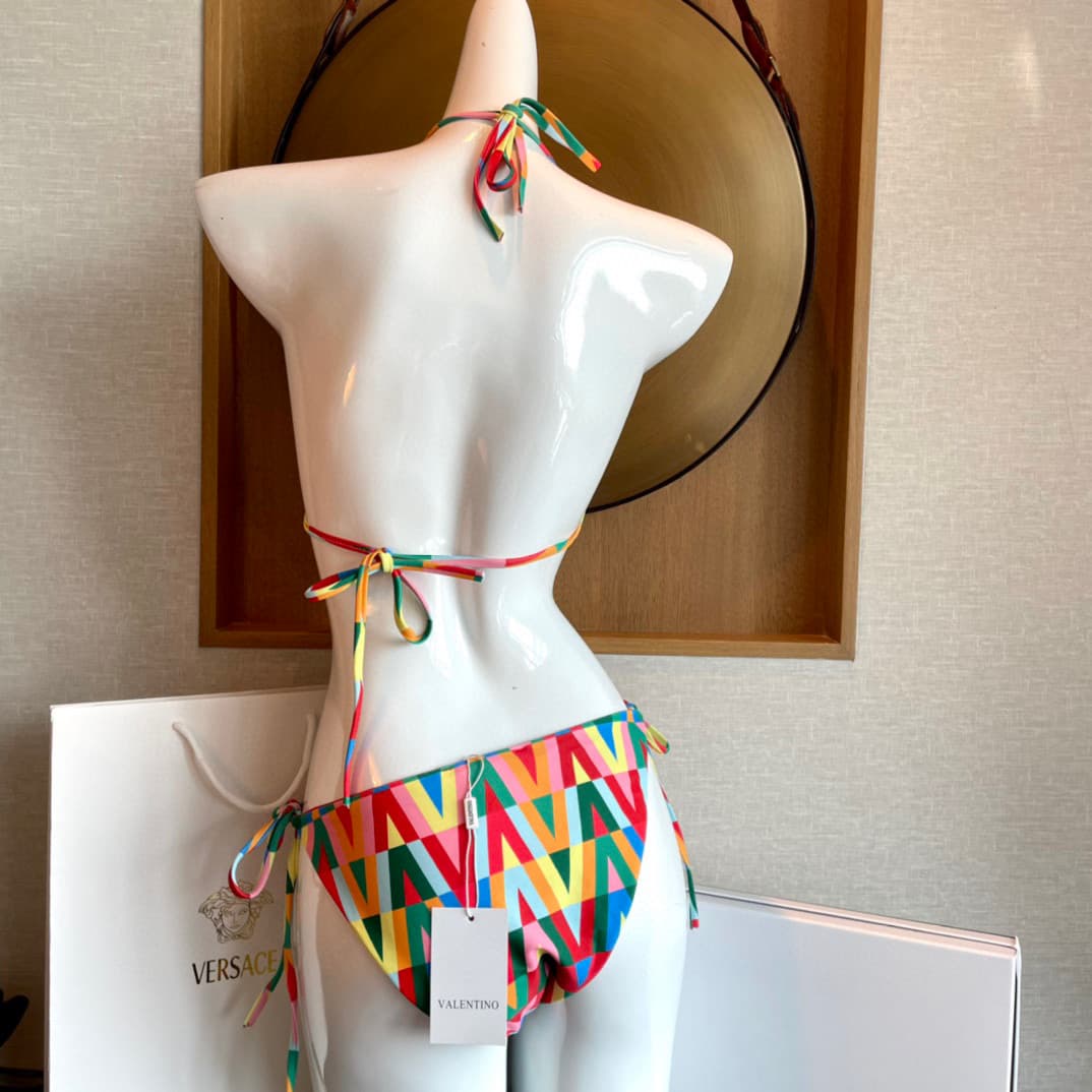 C24896 Valentino swimwear. New colorful models of Valentino are available in all stores simultaneously, bringing a sense of fashion naturally. They effectively age-defying, offering a youthful and energetic look. — image 3