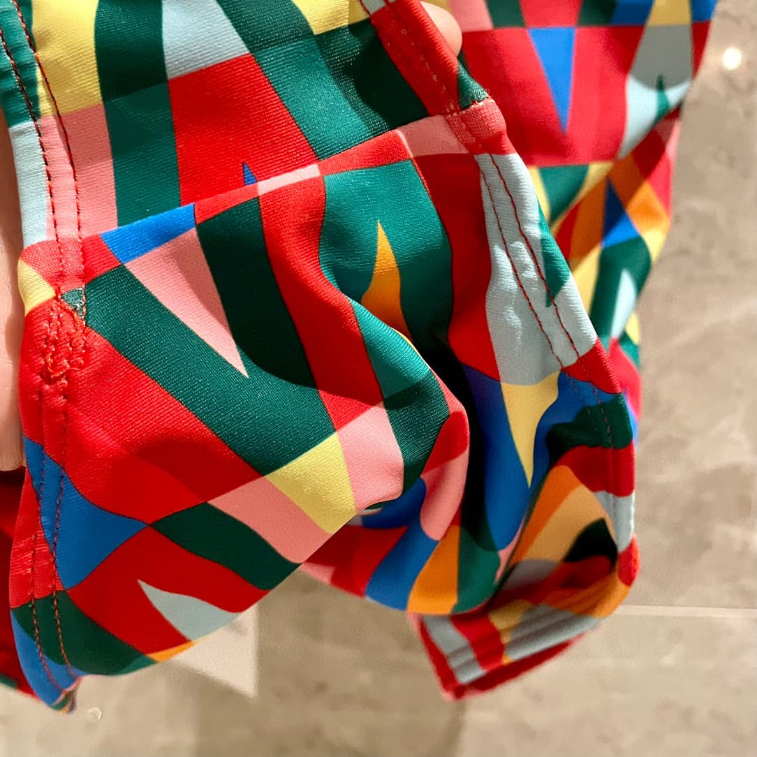 C24894 Valentino swimsuits. Valentino’s new colored bikinis are available in all stores simultaneously, bringing a fashionable look naturally! They effectively age-defying, offering a youthful and energetic appearance. — image 7