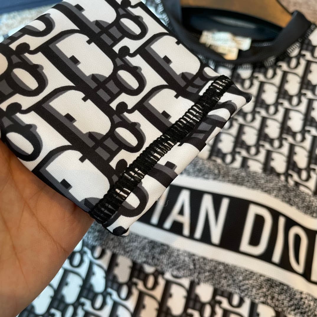 C24897 Dior swimsuit – Chanel Dior long-sleeved, sexy goddess 🥰😍👙❤️😍🥰 – suitable for various scenarios 🏊‍♀️ At the beach, swimming pools, hot springs, water parks, and rafting trips – all are great options 😌 It can be worn both under clothes and on top as — image 7