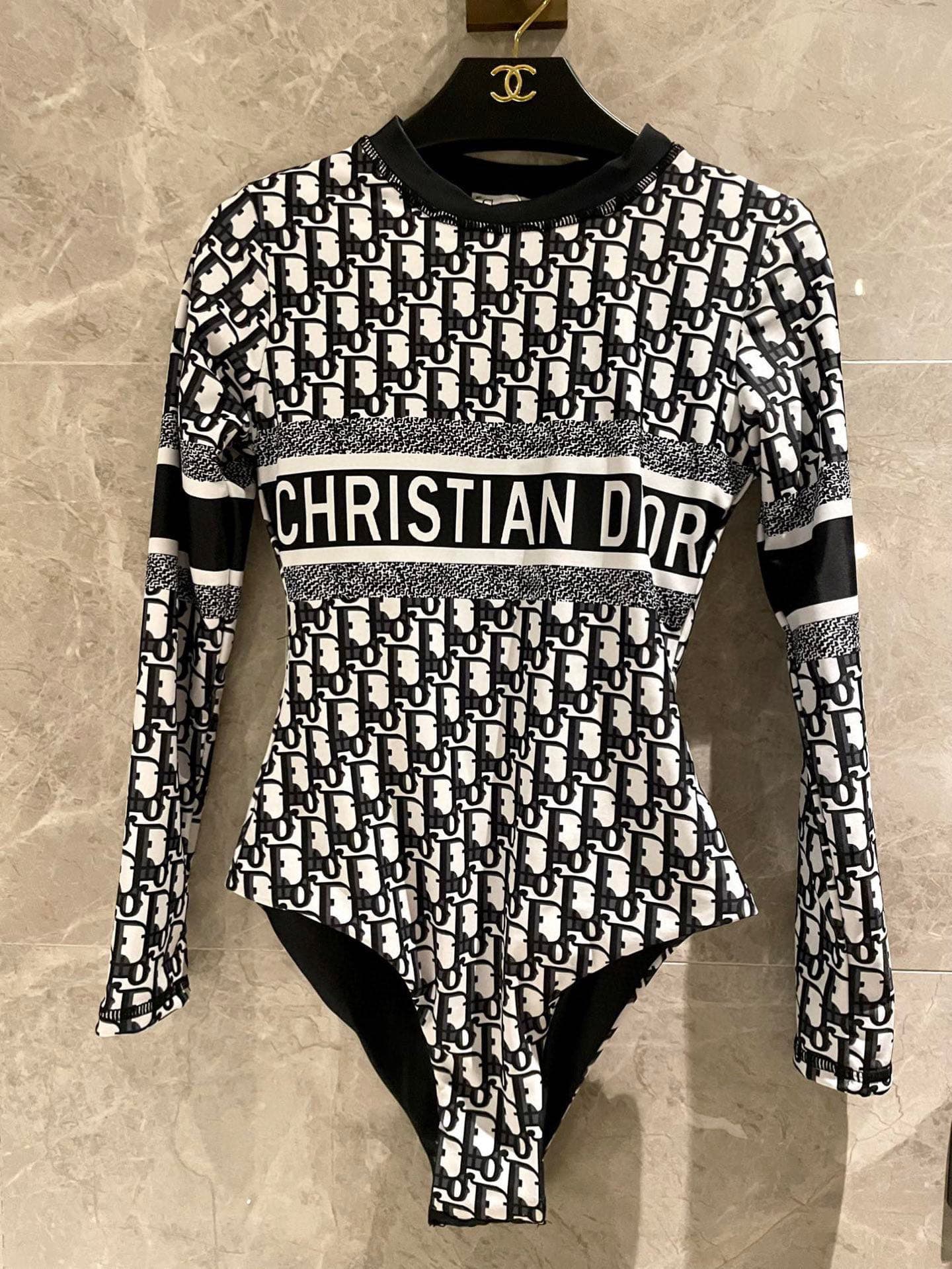 C24897 Dior swimsuit – Chanel Dior long-sleeved, sexy goddess 🥰😍👙❤️😍🥰 – suitable for various scenarios 🏊‍♀️ At the beach, swimming pools, hot springs, water parks, and rafting trips – all are great options 😌 It can be worn both under clothes and on top as — image 3