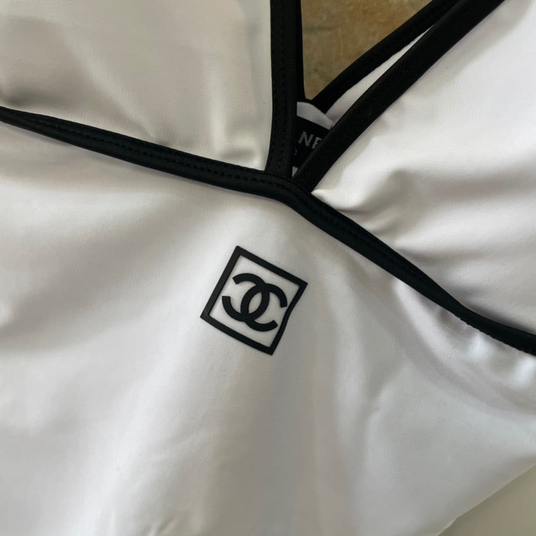 C24899 Chanel swimsuit – Chanel’s new backless one-piece swimsuit in black, simple and elegant. It’s suitable for various swimming scenarios 🏊‍♀️ Whether at the beach, in a swimming pool, in hot springs, or at water parks – it works well 😌 It can also be  — image 5