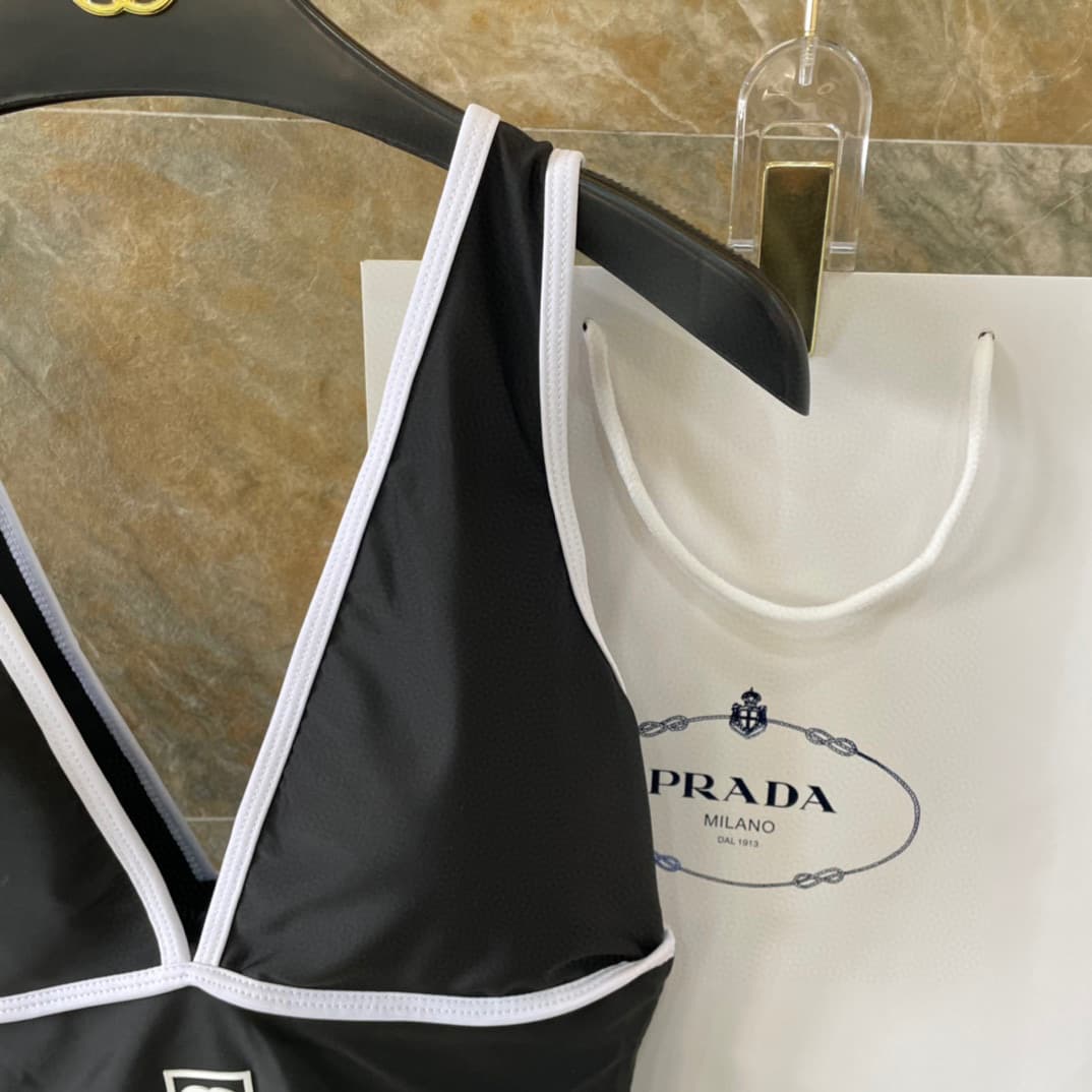 C24898 Chanel swimsuit – Chanel’s new backless one-piece swimsuit in black, simple and elegant. Suitable for various swimming scenarios 🏊‍♀️ Whether at the beach, in a swimming pool, in hot springs, or at water parks – it works well for all situations 😌 I — image 4