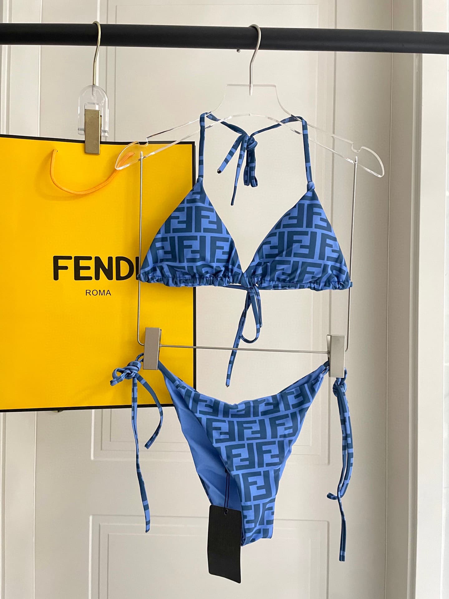 C24877 Fendi swimsuits. Fendi-printed bikini swimsuits – perfect for the upper body! They are released simultaneously in various stores, thus giving a fashionable look naturally. They effectively age-reducing, and convey a youthful, energetic vibe. SML Xl — image 1