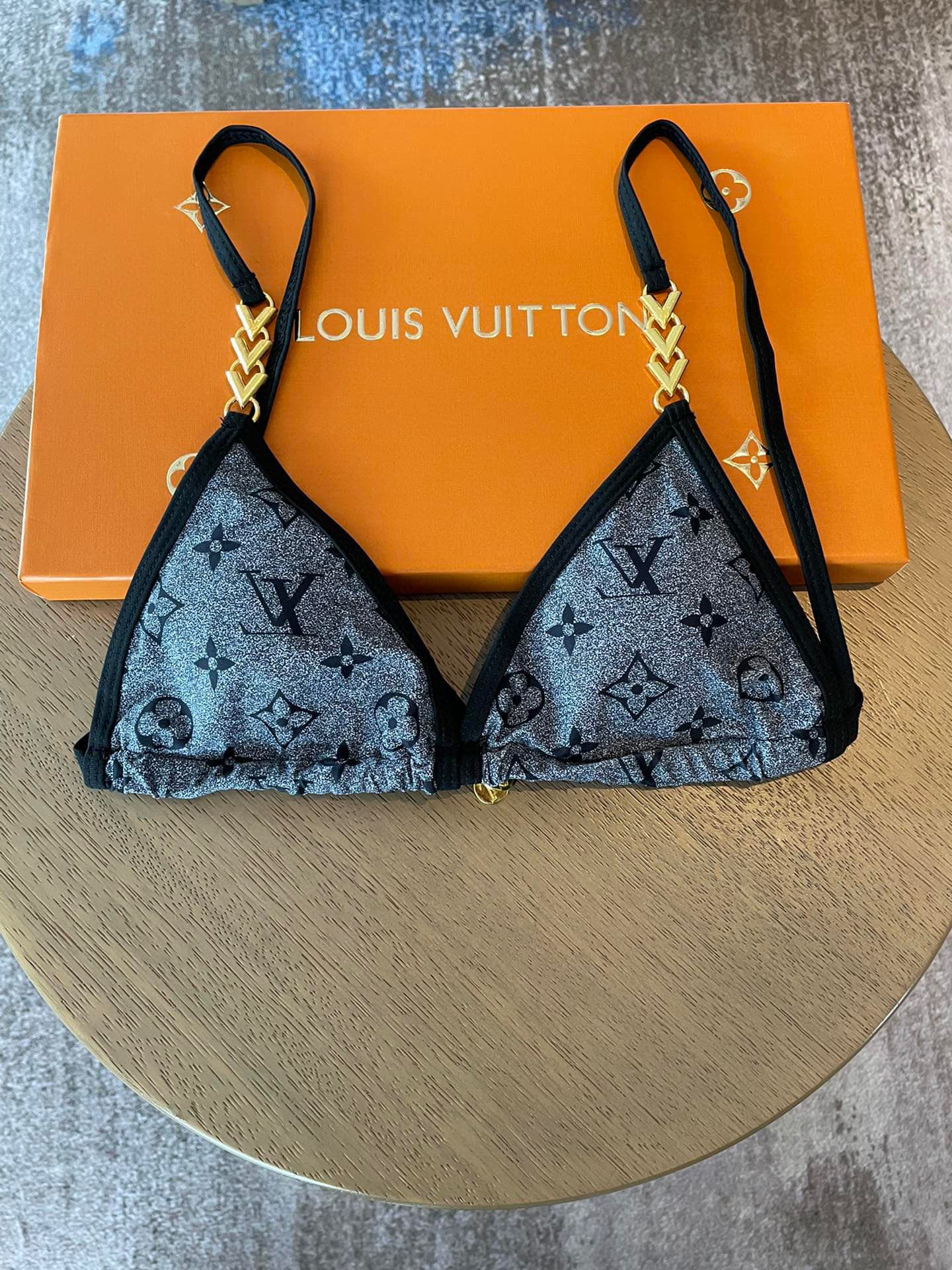 C24874 Lv swimsuit – Lv bikini 😍🥰 – It’s a swimsuit suitable for various scenarios 🏊‍♀️. It can be used at the beach, swimming pools, hot springs, water parks, and for rafting activities 😌. It can also be worn with inner garments. The one-piece design cov — image 5