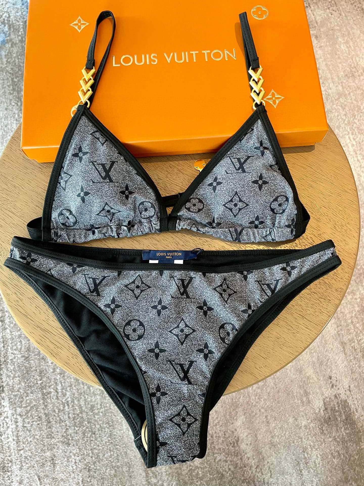 C24874 Lv swimsuit – Lv bikini 😍🥰 – It’s a swimsuit suitable for various scenarios 🏊‍♀️. It can be used at the beach, swimming pools, hot springs, water parks, and for rafting activities 😌. It can also be worn with inner garments. The one-piece design cov — image 4