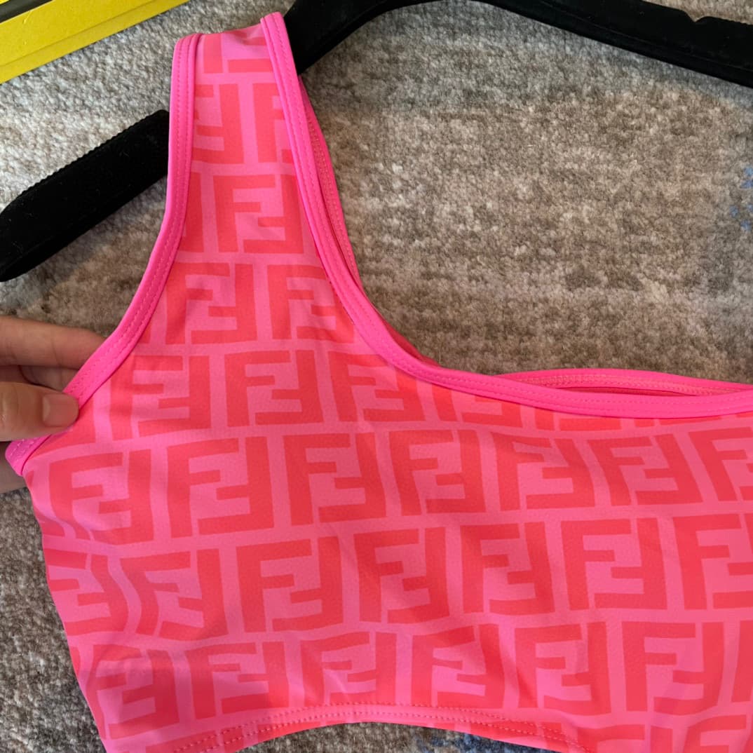 C24871 Fendi swimsuits – Fendi one-piece swimsuits 😍🥰 These swimsuits are suitable for various situations 🏊‍♀️ At the beach, swimming pools, hot springs, water parks, and rafting – all are great options 😌 They can also be worn with inner garments. The one — image 8