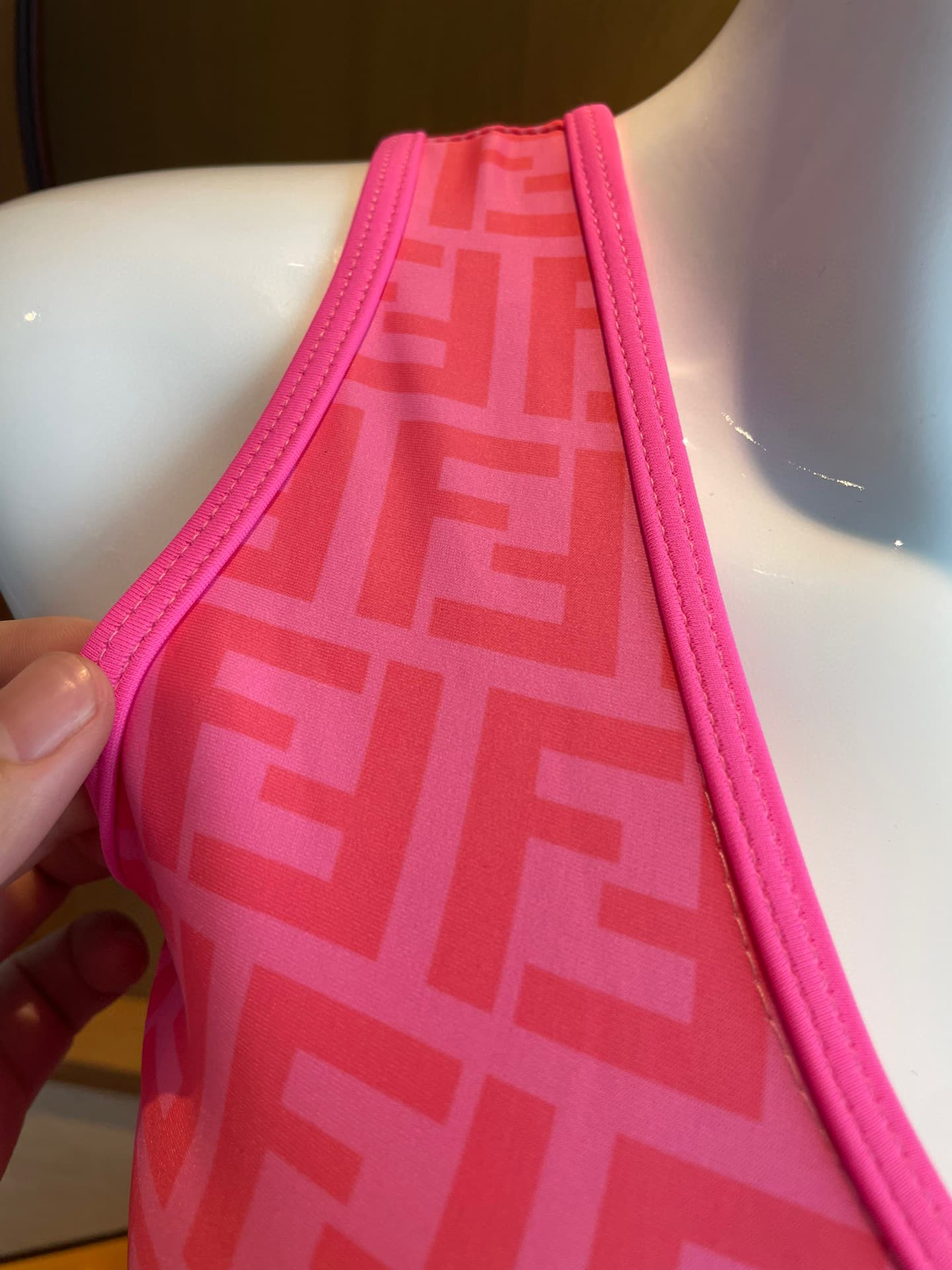 C24871 Fendi swimsuits – Fendi one-piece swimsuits 😍🥰 These swimsuits are suitable for various situations 🏊‍♀️ At the beach, swimming pools, hot springs, water parks, and rafting – all are great options 😌 They can also be worn with inner garments. The one — image 7