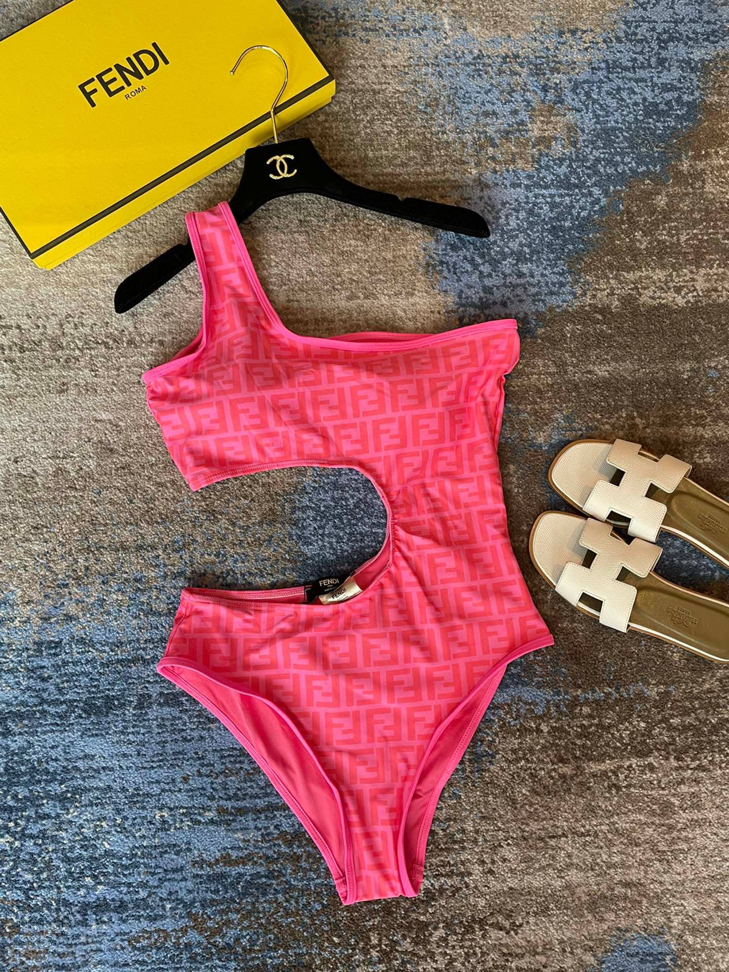 C24871 Fendi swimsuits – Fendi one-piece swimsuits 😍🥰 These swimsuits are suitable for various situations 🏊‍♀️ At the beach, swimming pools, hot springs, water parks, and rafting – all are great options 😌 They can also be worn with inner garments. The one — image 4