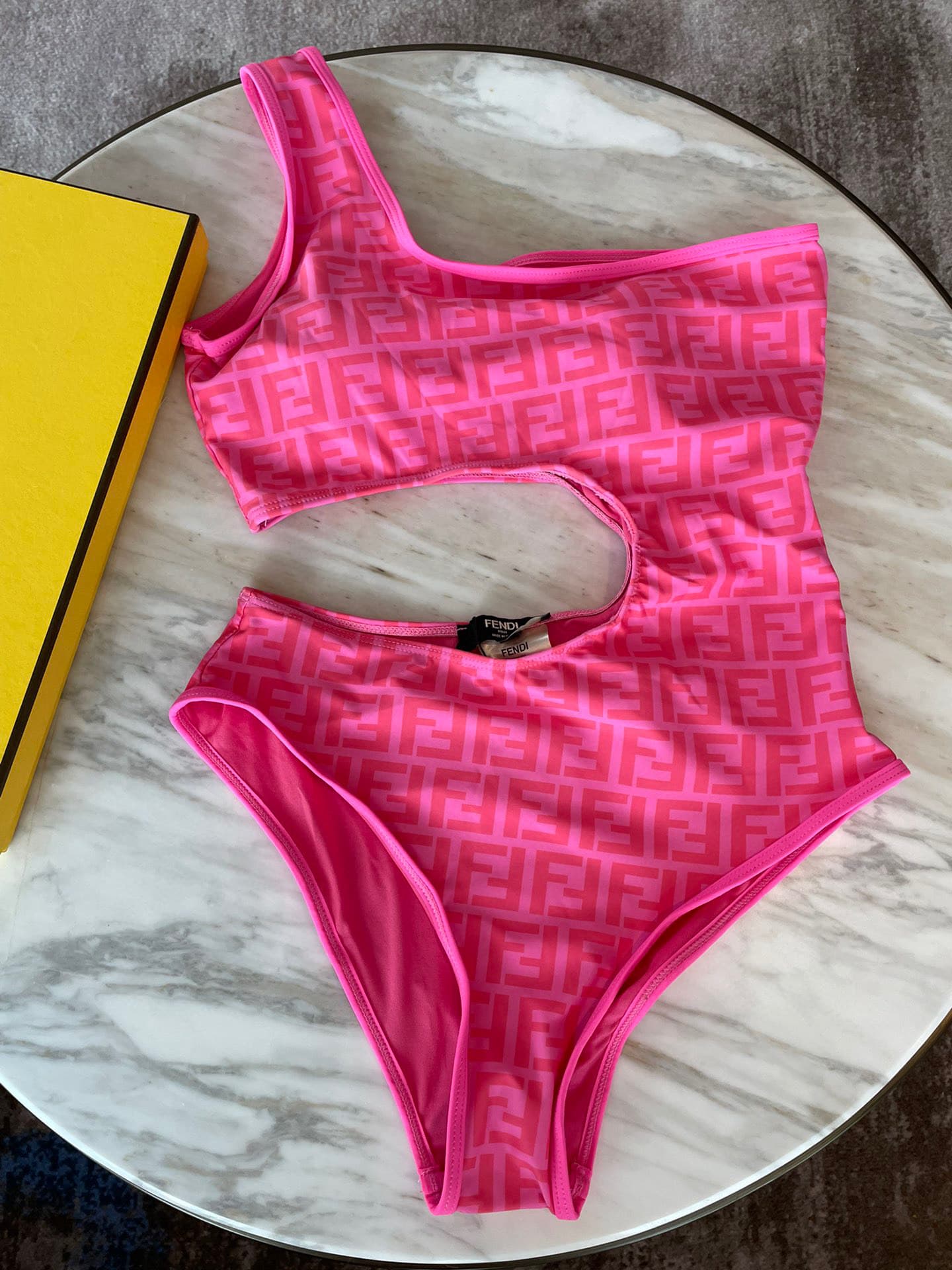C24871 Fendi swimsuits – Fendi one-piece swimsuits 😍🥰 These swimsuits are suitable for various situations 🏊‍♀️ At the beach, swimming pools, hot springs, water parks, and rafting – all are great options 😌 They can also be worn with inner garments. The one — image 6