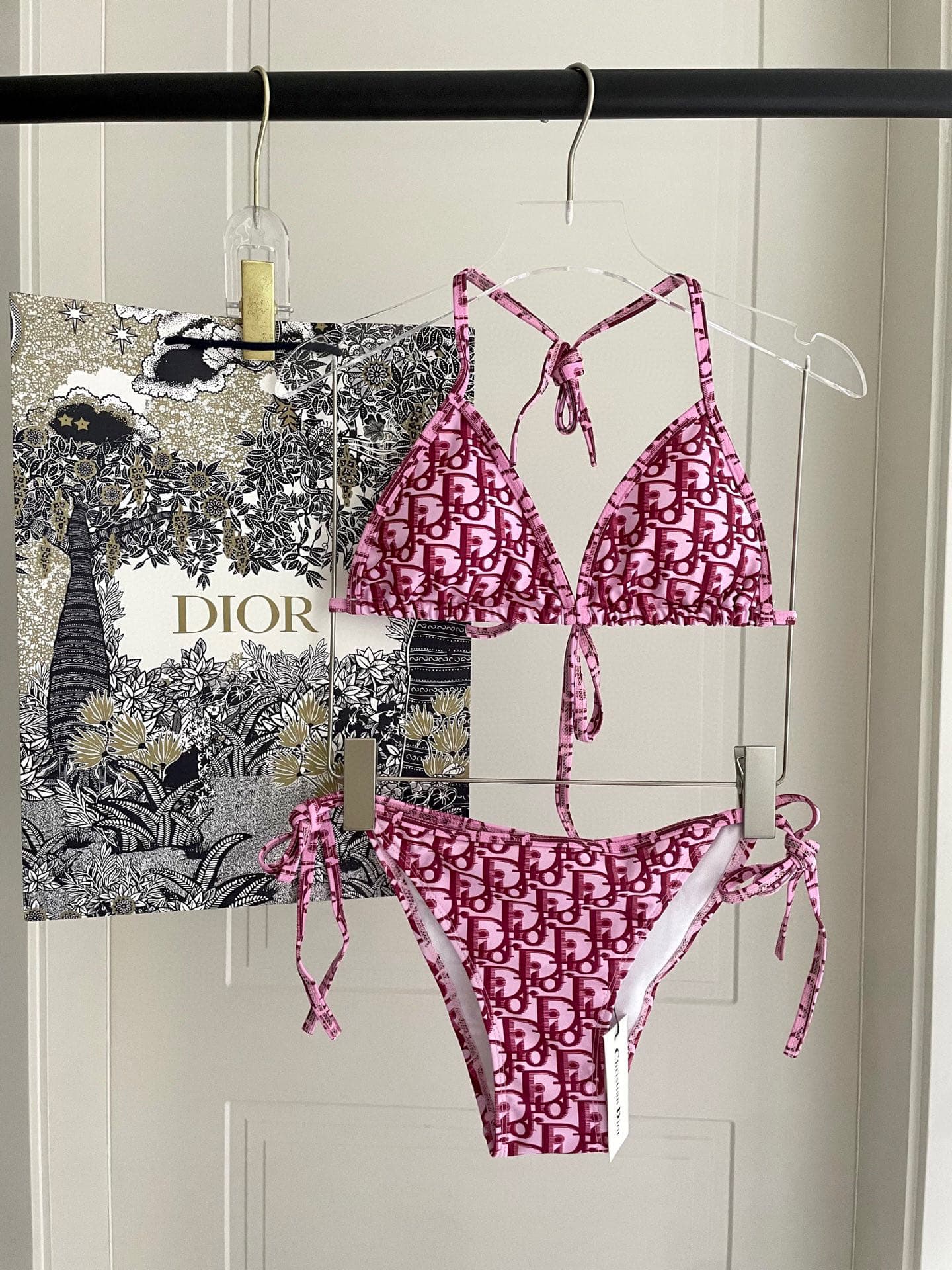 C24857 Dioxi swimsuits – Dioxi’s new style bikinis 👙❤️😍🥰 These swimsuits are suitable for various situations 🏊‍♀️ At the beach, swimming pools, hot springs, water parks, and rafting trips – all of them 😌 They can be worn both as underwear and outerwear to — image 1