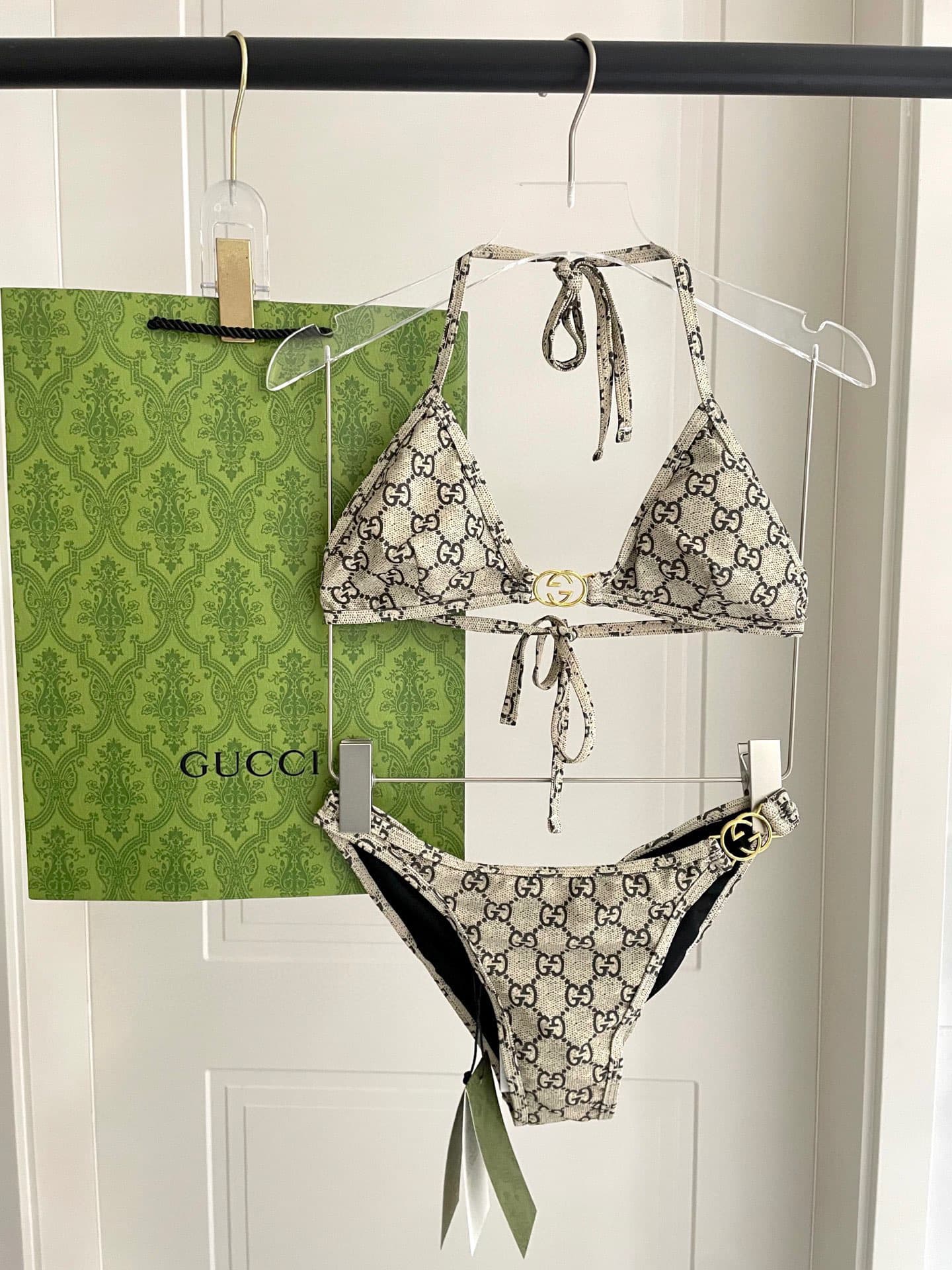 C24853 Gucci swimsuits – New Gucci bikini swimsuits 👙❤️😍🥰 These swimsuits are suitable for various scenarios 🏊‍♀️ At the beach, swimming pools, hot springs, water parks, and rafting trips – all are possible 😌 They can be worn both as innerwear and outerwe — image 2