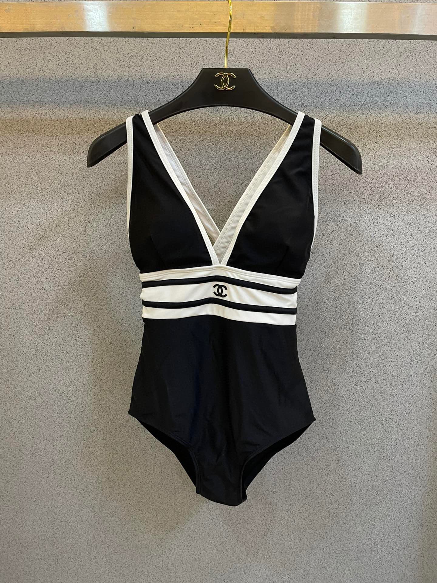 C24852 Chanel swimsuits – Chanel’s new models 😍🥰 These swimsuits are suitable for various situations 🏊‍♀️ Whether it’s by the sea, in a swimming pool, at hot springs, or in water parks – they work perfectly 😌 They can also be worn with inner clothes. The  — image 4