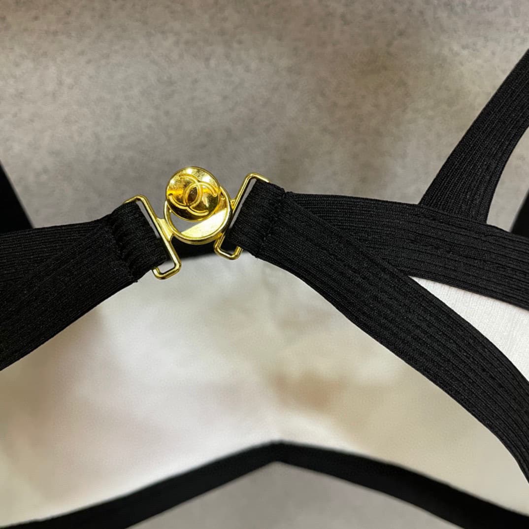 C24855 Chanel swimsuits – Chanel one-piece swimsuits 😍🥰 These swimsuits are suitable for various situations 🏊‍♀️ At the beach, swimming pools, hot springs, water parks, and rafting – they’re all great! They can also be worn with inner clothes. The one-pie — image 4