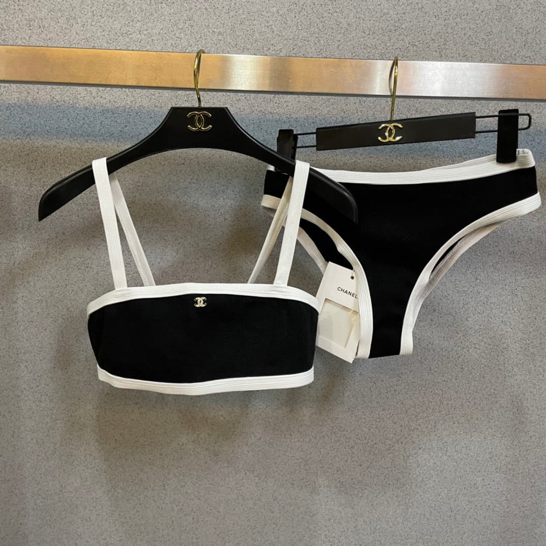 C24854 Chanel swimsuit – Chanel one-piece swimsuit 😍🥰 It’s suitable for various swimming scenarios 🏊‍♀️ At the beach, swimming pools, hot springs, water parks, and rafting trips – all are great! It can also be worn with inner clothes. The one-piece design — image 8