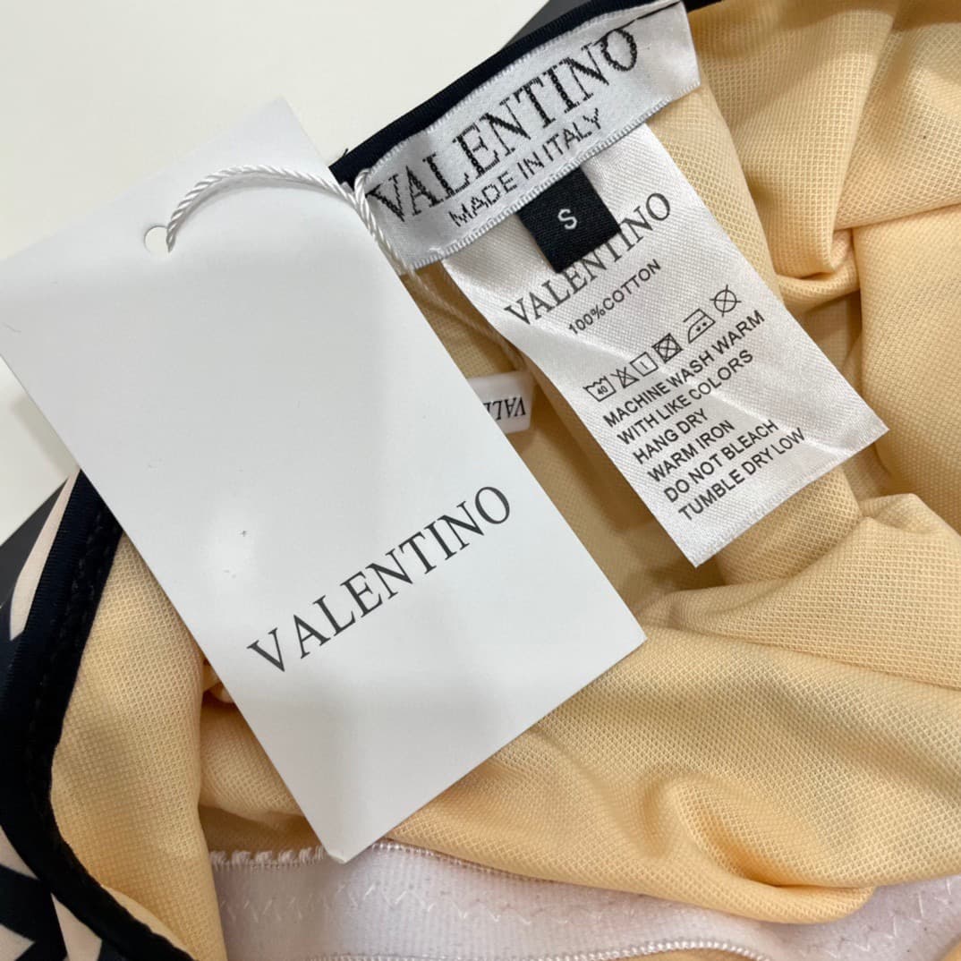 C24838 Valentino swimsuits — image 8