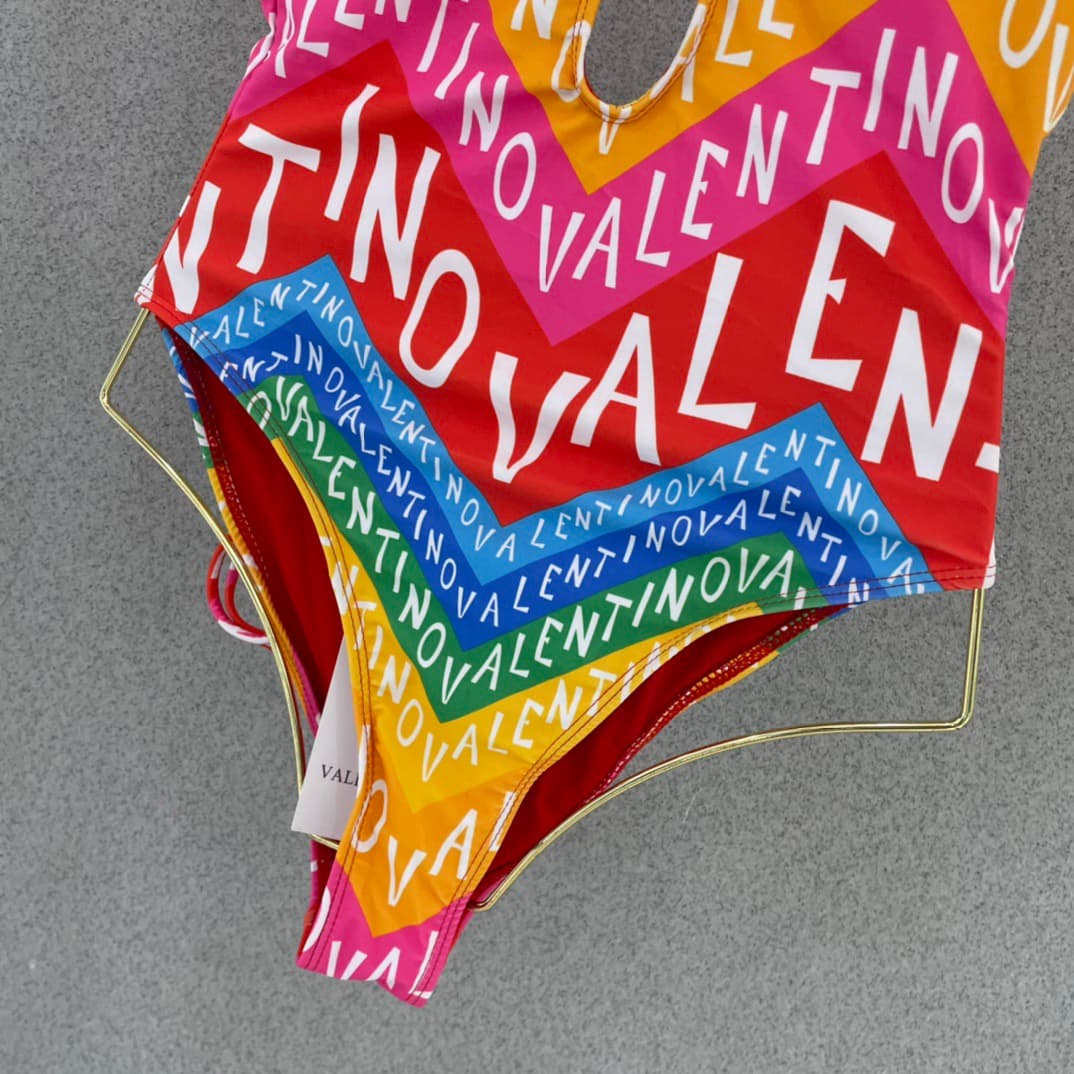 C24836 Valentino swimsuits — image 7