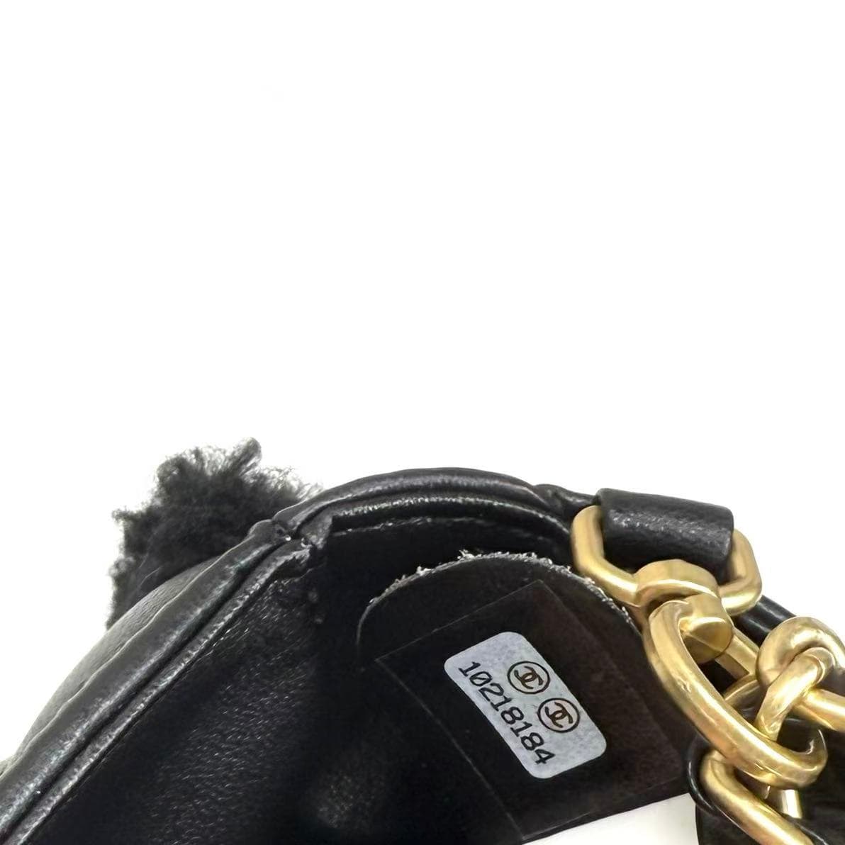 C787 🌸 Chanel lamb-fur teddy bear 🧸 Lip-pack — image 8