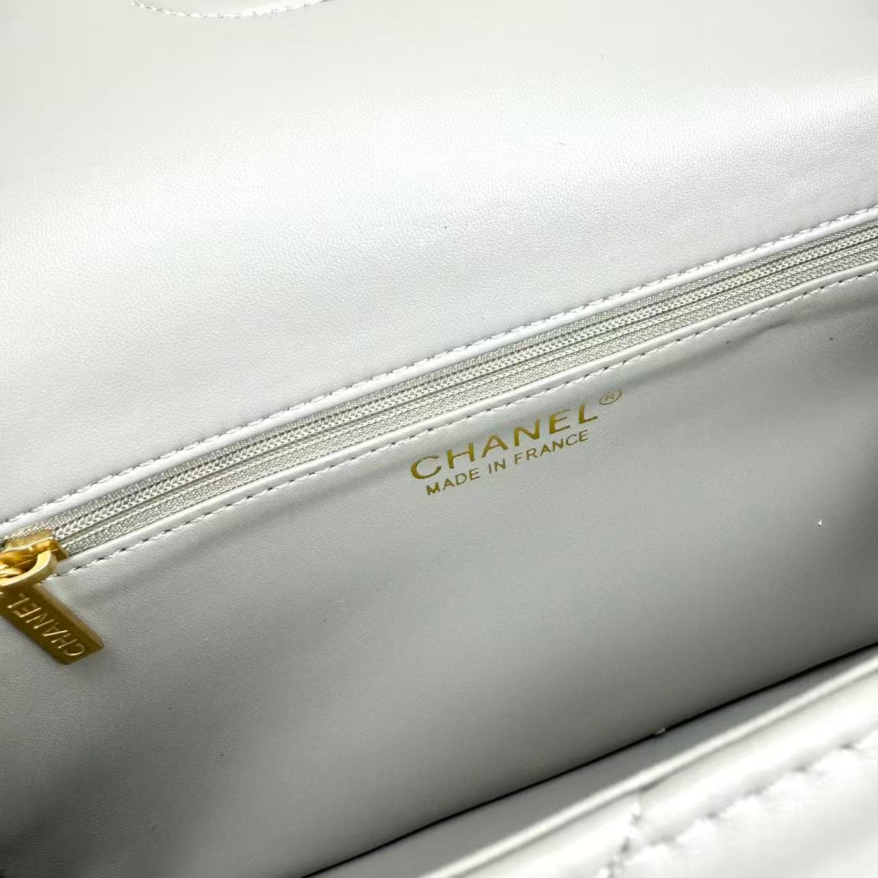 C807 🌸 Chanel lamb fur teddy bear 🧸 Lip-pad bag — image 6