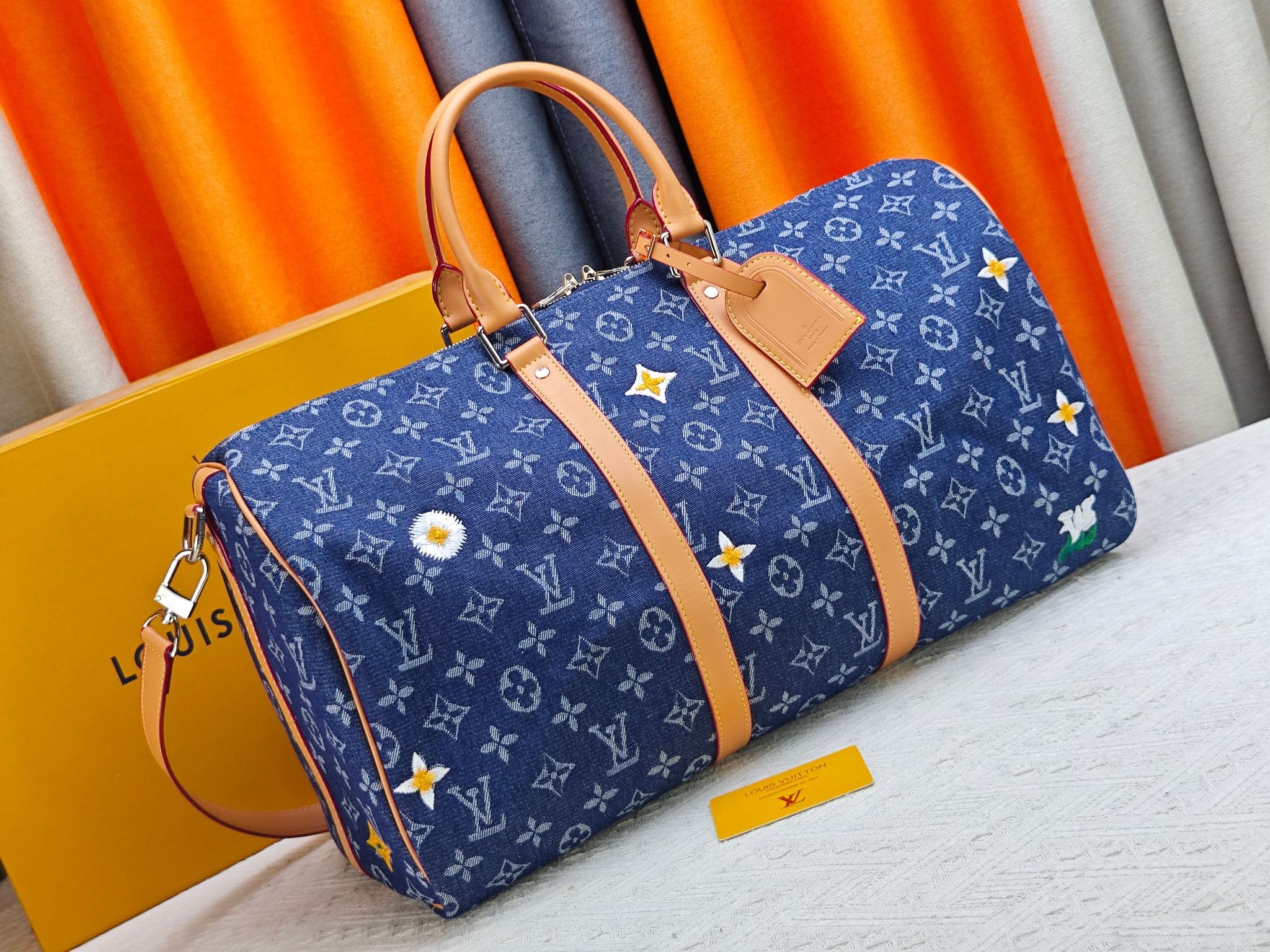 C5311 M27781 M41416 LV keepall BANDOULIÈRE 45 Spring Capsule Collection Embroidery Denim Jeans Travel Bag Travel Pouch Chip Version — image 2
