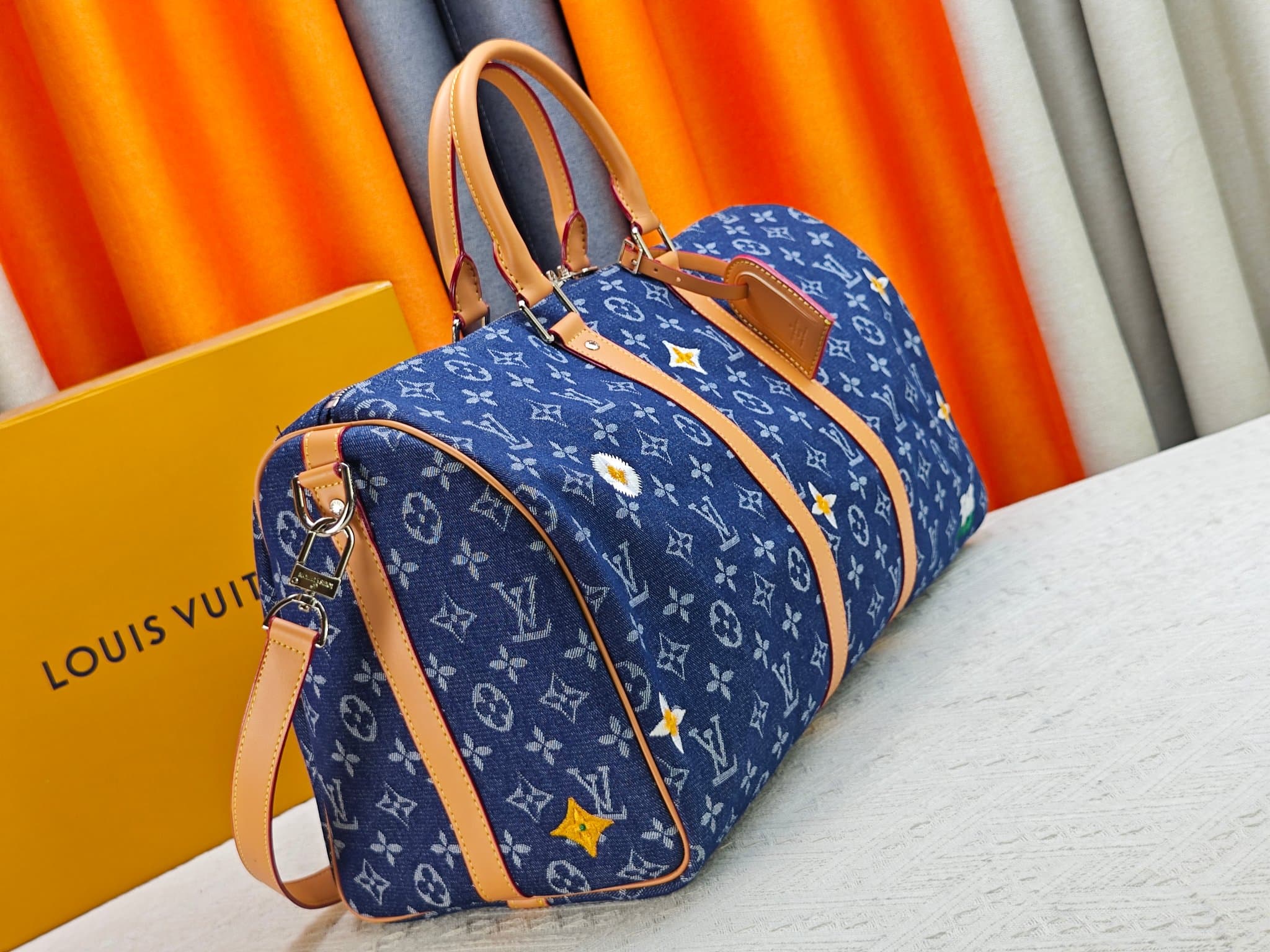 C5311 M27781 M41416 LV keepall BANDOULIÈRE 45 Spring Capsule Collection Embroidery Denim Jeans Travel Bag Travel Pouch Chip Version — image 3