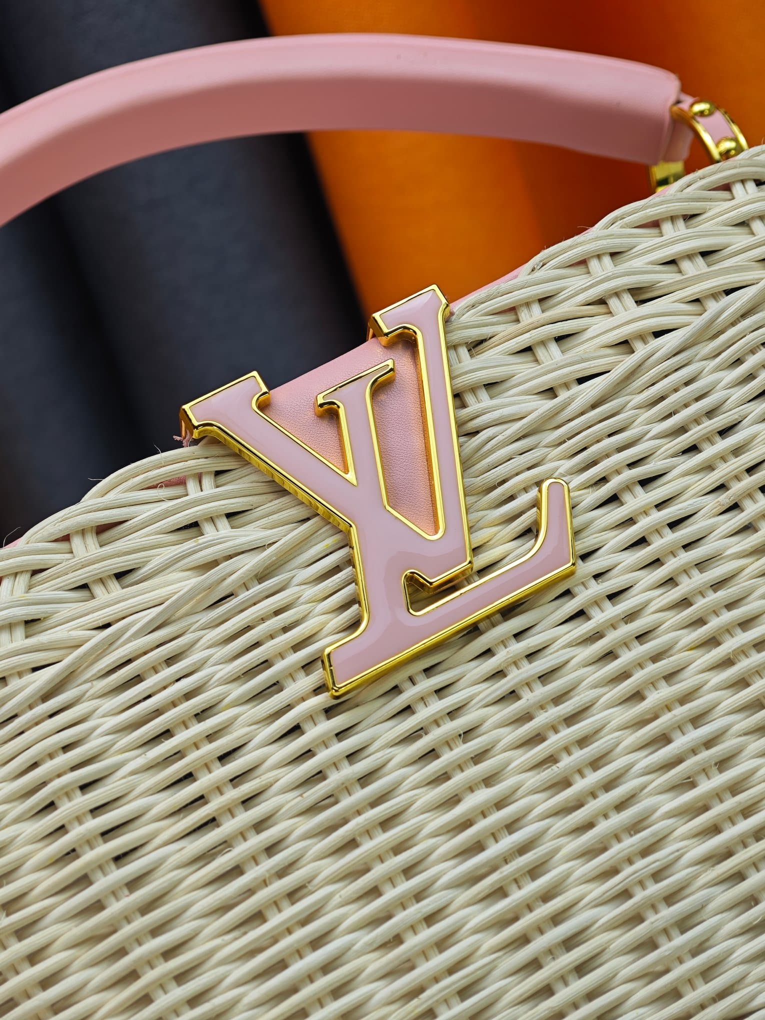 C5219 💰【Top-quality original products from Guangzhou】M28549 M28548 – blue and pink colors. This Capucines BB handbag belongs to the Rattan collection. It features a flip cover and the Louis Vuitton Monogram pattern, creating a unique design for this seaso — image 6