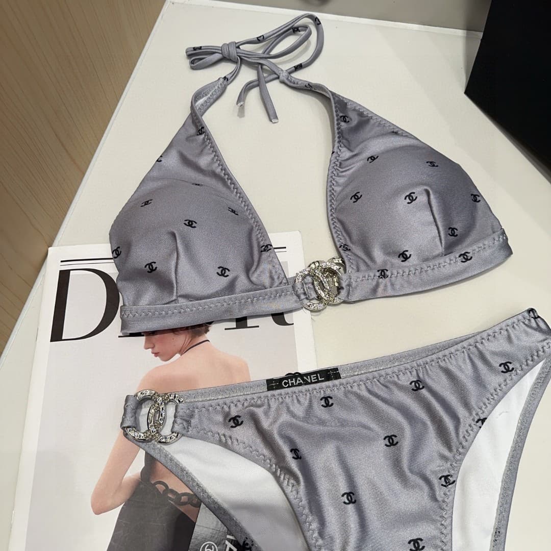 C24927 【♥️🍿️ Gao Banben with Packaging】 Chanel swimsuits — image 2