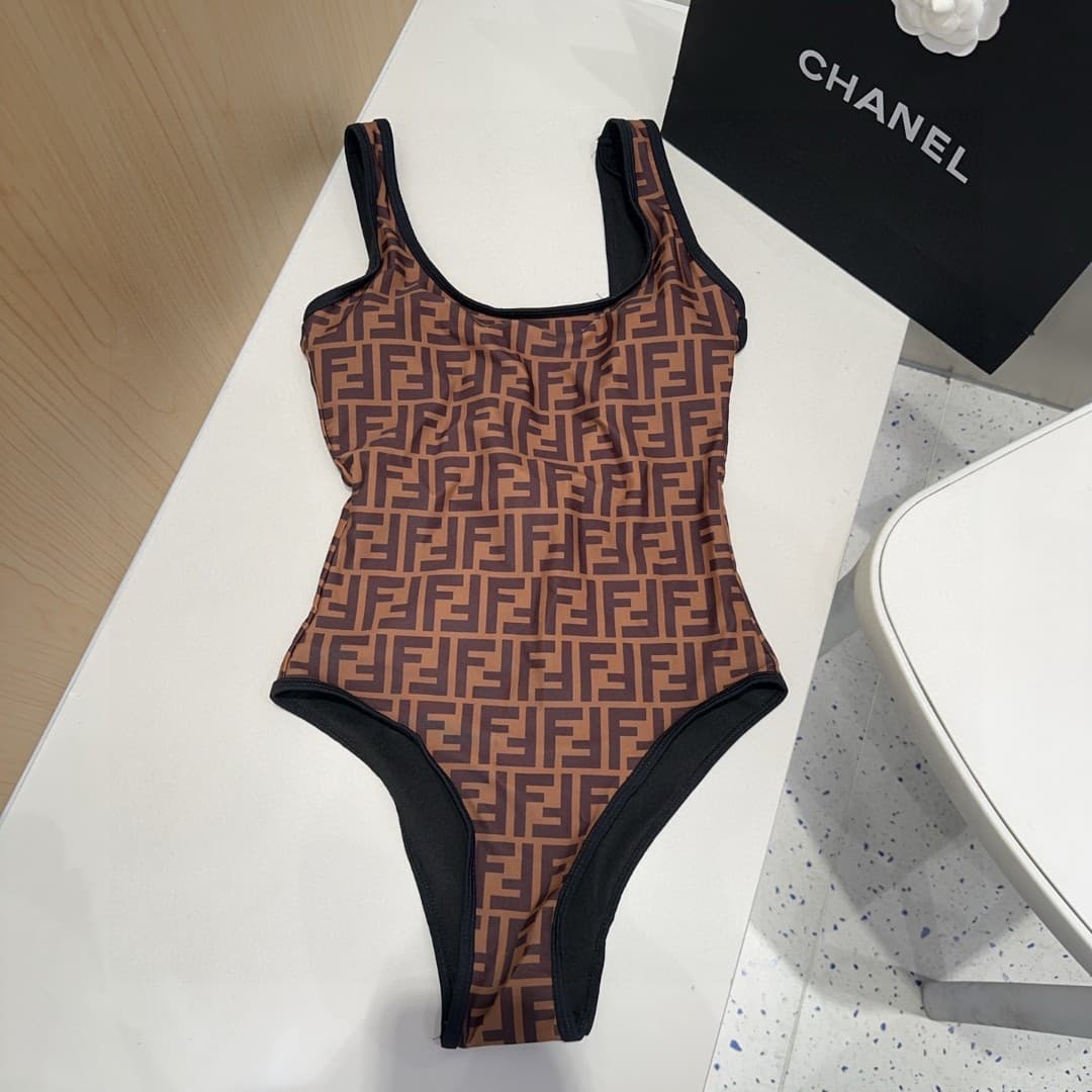 C24923 【♥️🍿️ Gaobanben with packaging】Fendi swimsuits — image 5